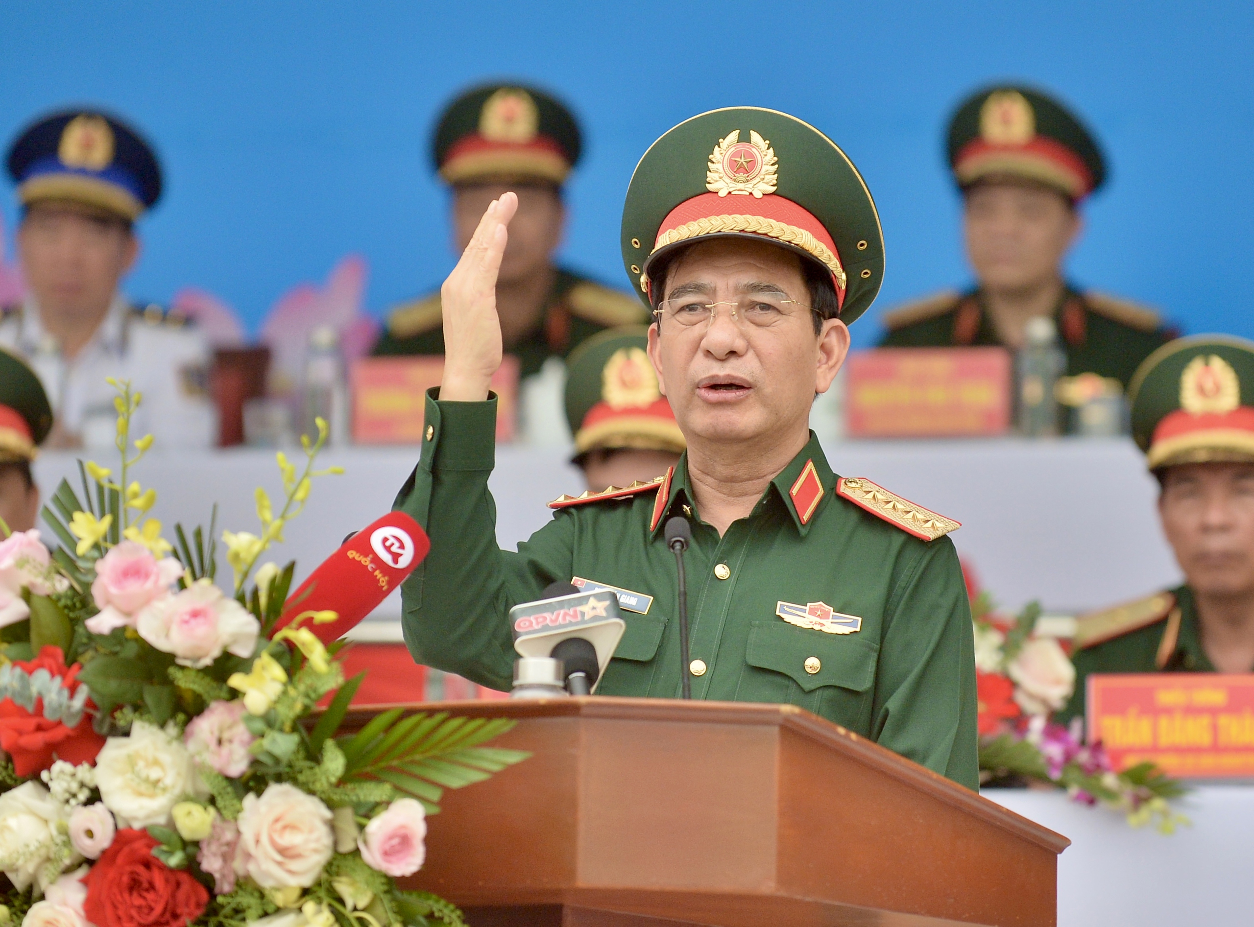 3 đại tướng kiểm tra hợp luyện diễu binh kỷ niệm chiến thắng Điện Biên Phủ- Ảnh 2.