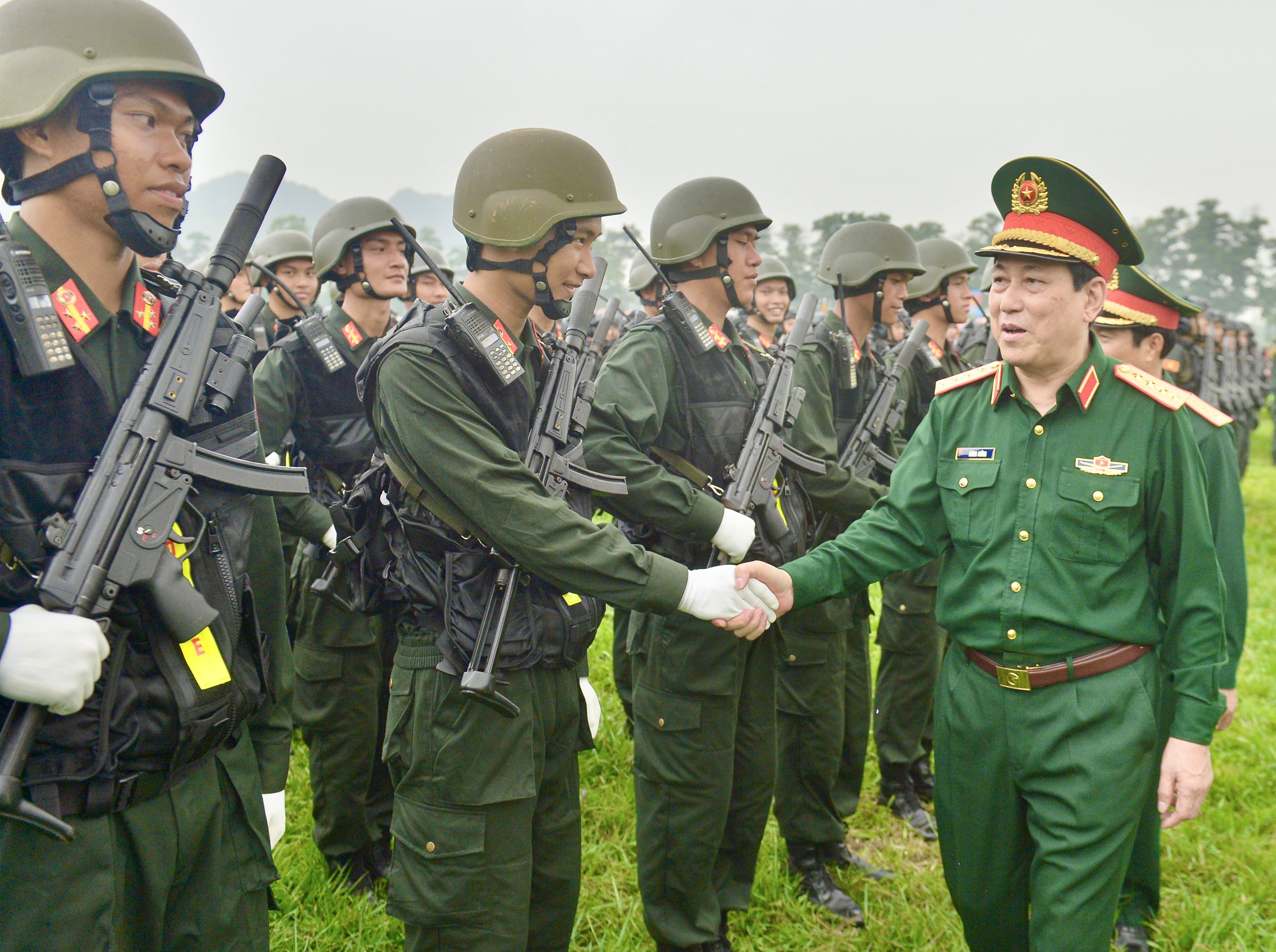 3 đại tướng kiểm tra hợp luyện diễu binh kỷ niệm chiến thắng Điện Biên Phủ- Ảnh 26.