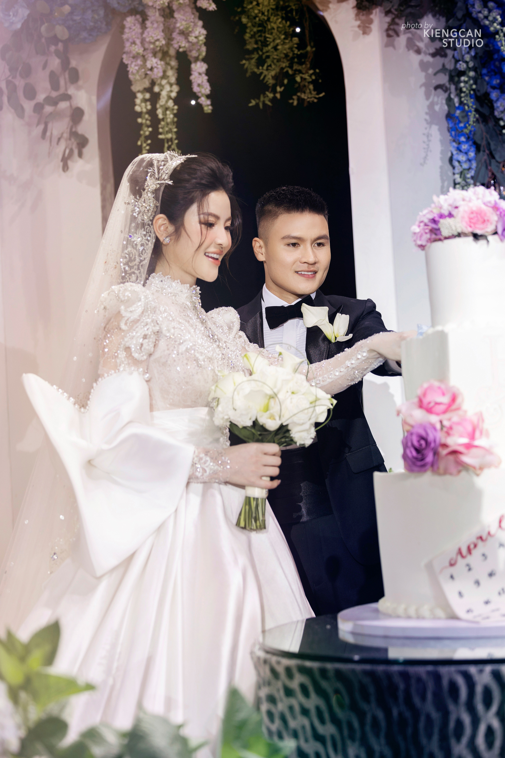 Chu Thanh Huyền diện váy nửa tỉ đồng trong đám cưới với Quang Hải- Ảnh 6.