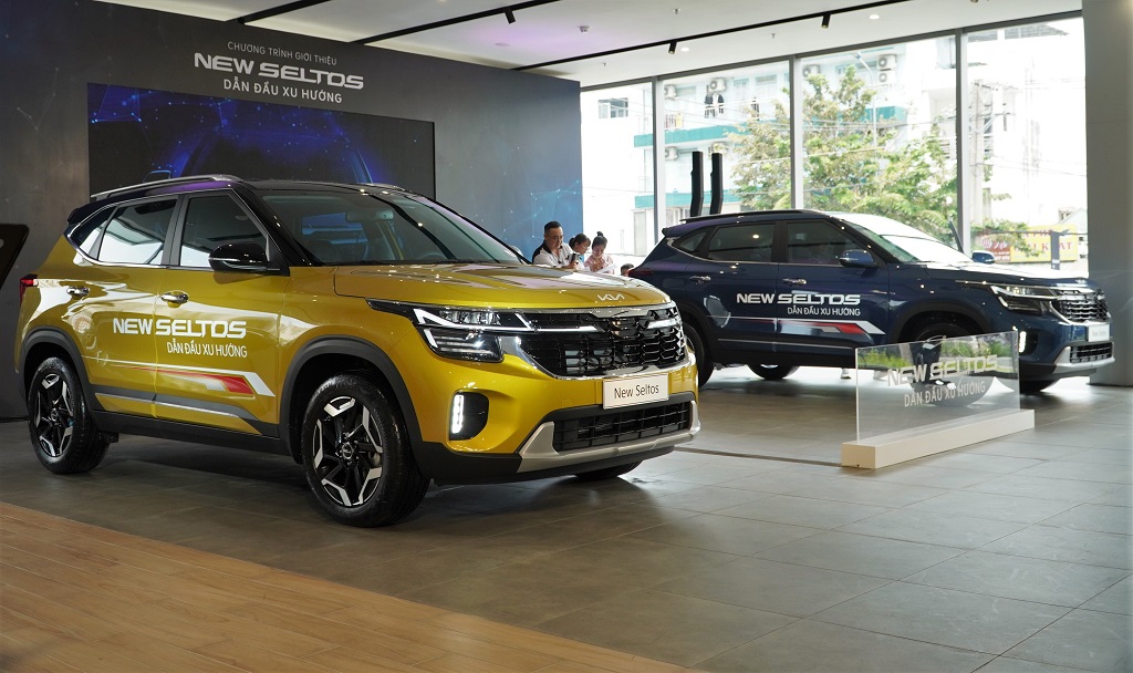 Kia Seltos 2024 về đại lý, có gì nổi bật để ‘đấu’ Mitsubishi Xforce?- Ảnh 1. Kia Seltos 2024 về đại lý, có gì nổi bật để ‘đấu’ Mitsubishi Xforce?- Ảnh 1.