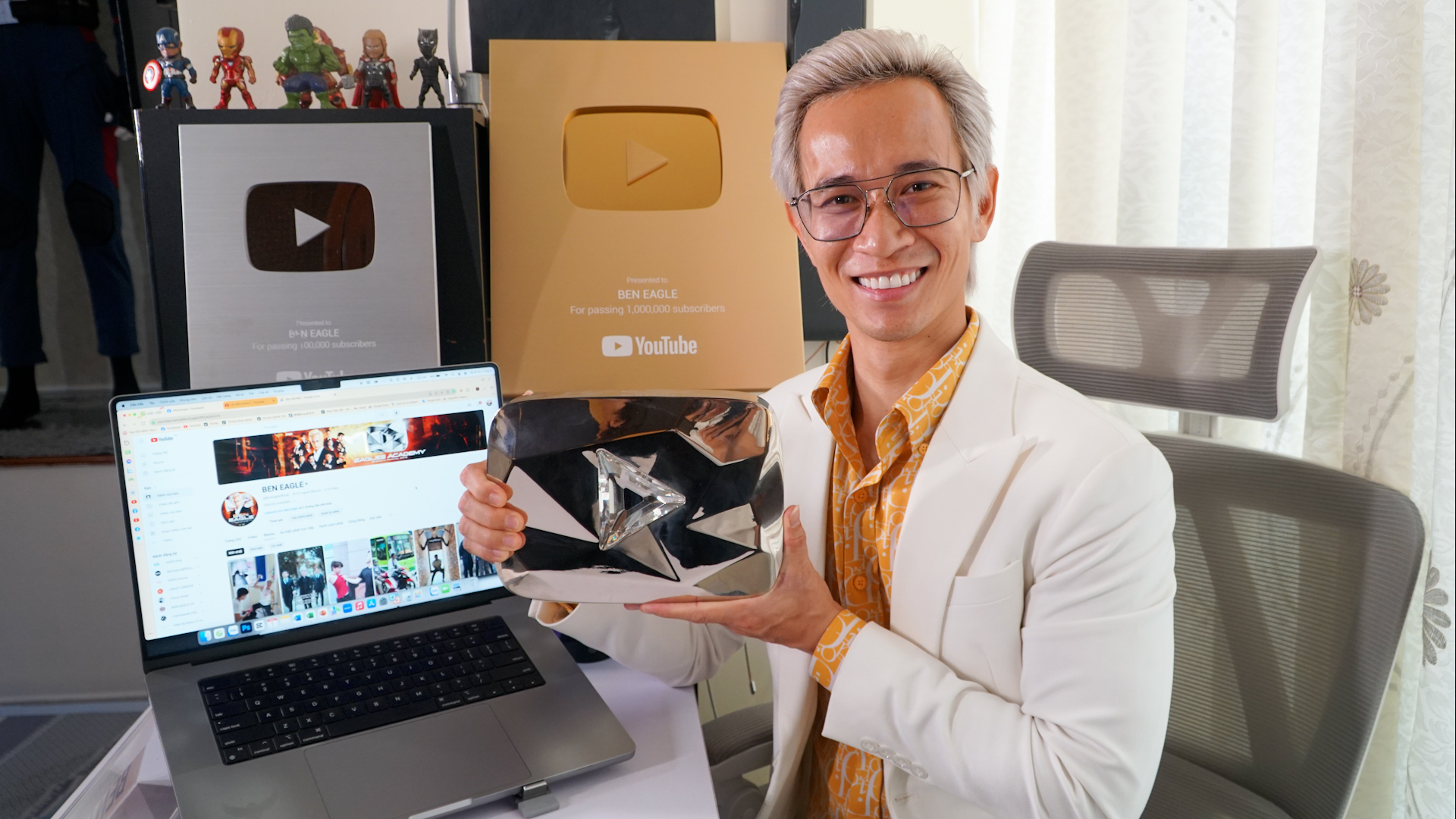 Người đạt nút kim cương YouTube nhanh nhất Việt Nam: Mỗi tháng tăng hơn 3 triệu sub!- Ảnh 1.
