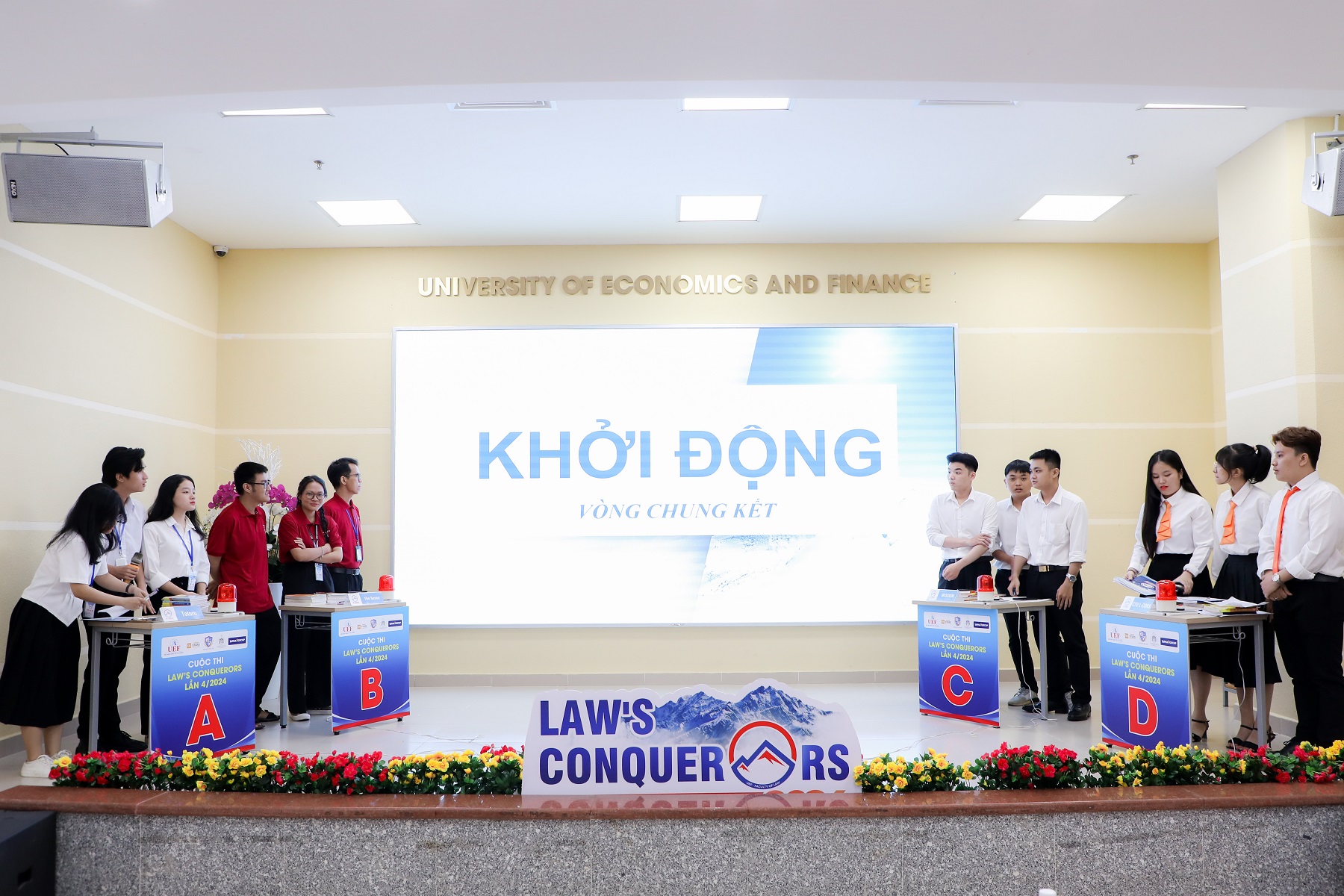 Các đội tham gia tranh tài tại cuộc thi Law’s Conquerors 2024