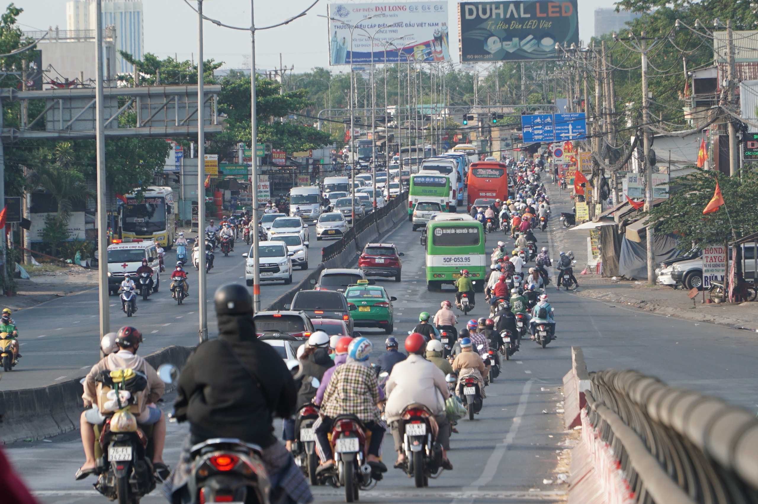 Khu vực cầu vượt nút giao Bình Thuận