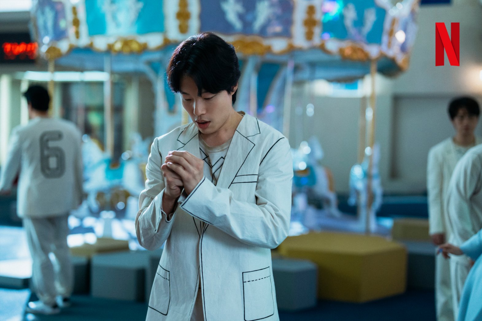 The 8 Show dựa trên truyện tranh mạng Money Game, do Han Jae Rim làm đạo diễn. Phim có sự tham gia của Ryu Jun Yeol, Chun Woo Hee, Park Jung Min… và chiếu vào ngày 17.5 trên Netflix
