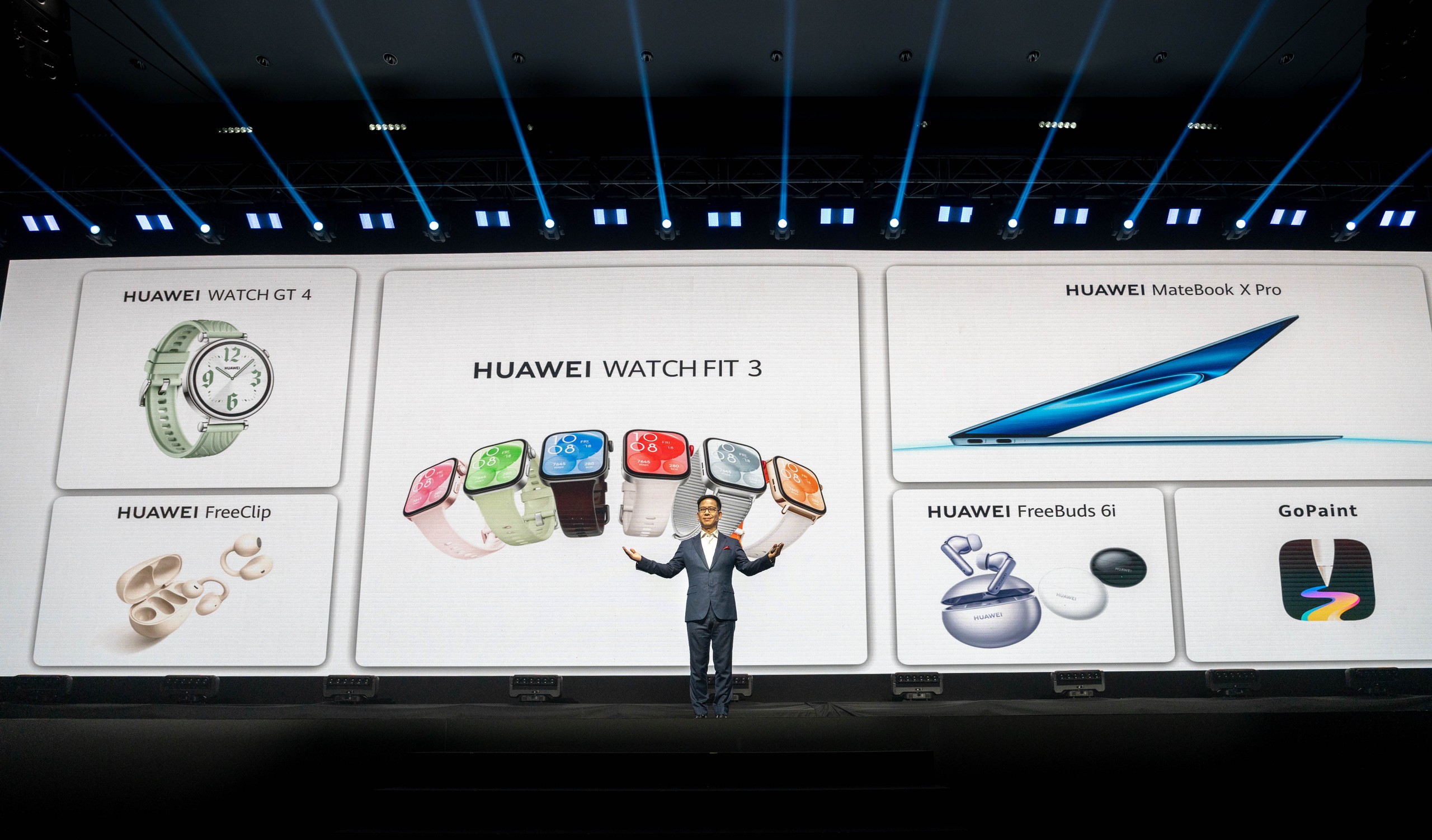 Ông Louis Lu, Chủ tịch mảng Kinh doanh Tiêu dùng Châu Á Thái Bình Dương của Huawei ra mắt loạt sản phẩm mới