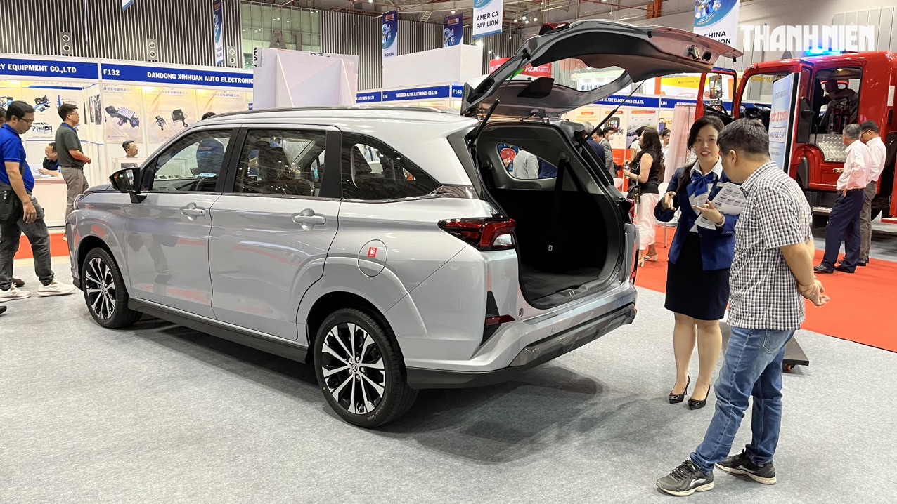 &Ocirc; t&ocirc; gầm cao 5 - 7 chỗ h&uacute;t kh&aacute;ch, thị phần xe sedan dần 'teo t&oacute;p' - Ảnh 2.