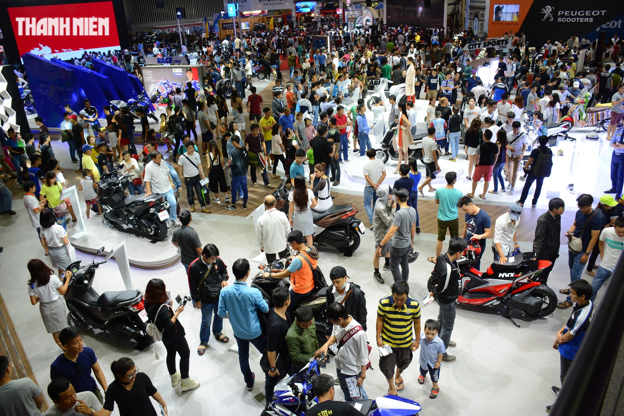 Việt Nam - thị trường xe máy lớn thứ tư thế giới và xếp thứ hai khu vực Đông Nam Á (sau Indonesia) đang dần suy yếu khi doanh số bán hàng liên tục sụt giảm