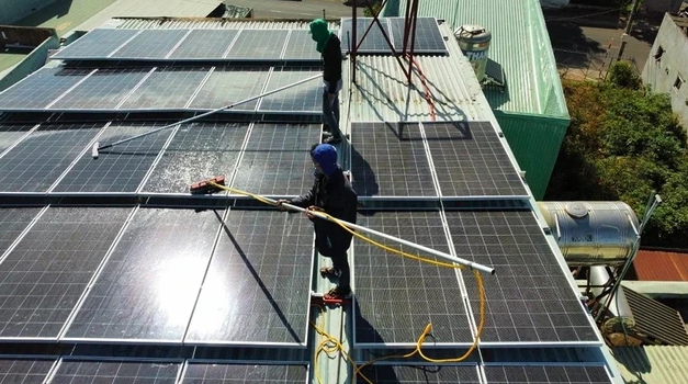 Bộ Công thương khuyến khích đầu tư điện mặt trời mái nhà tự sản tự tiêu, không cho mua bán