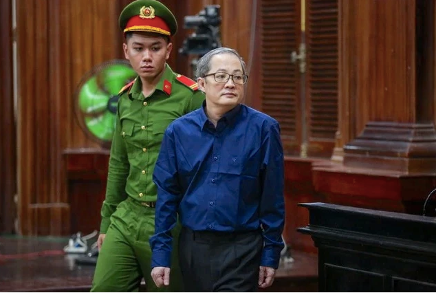 Bị cáo Nguyễn Minh Quân, cựu Giám đốc Bệnh viện TP.Thủ Đức, TP.HCM