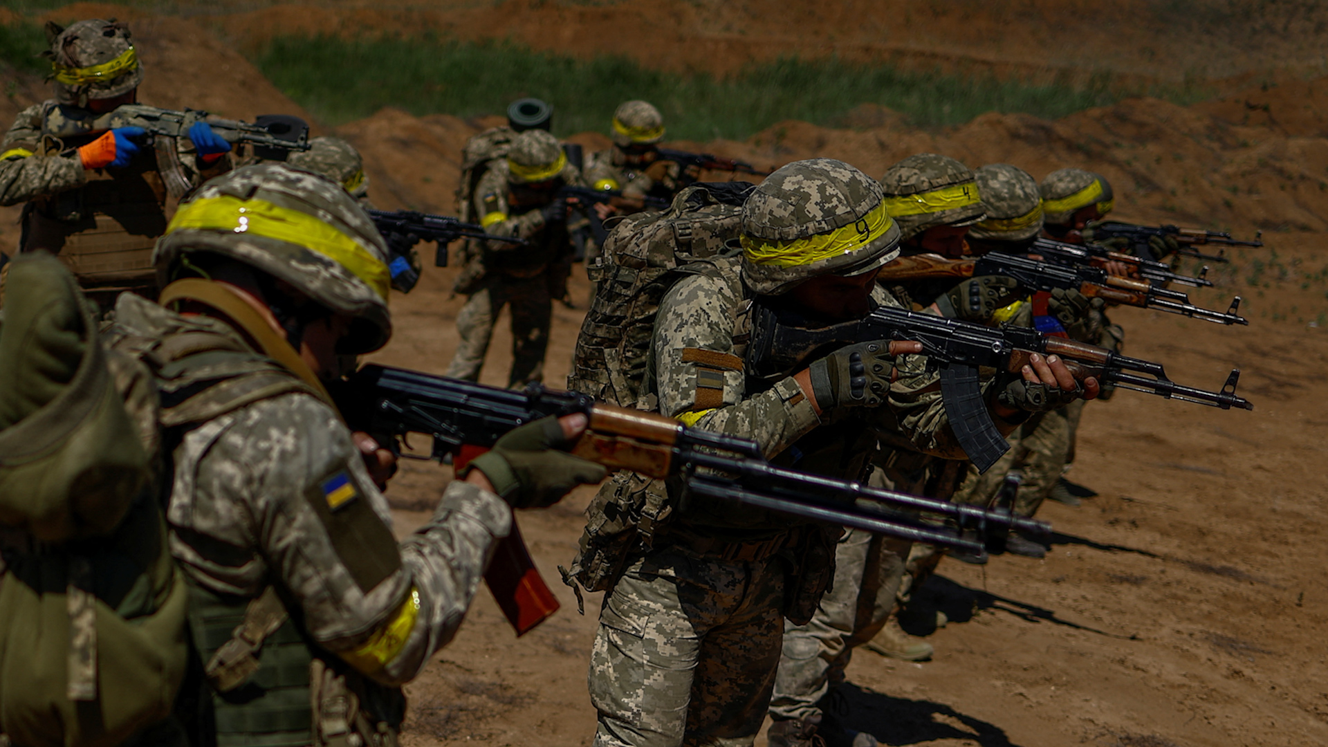 Những tân binh của Lữ đoàn cơ giới riêng biệt Kholodnyi Yar số 93 tham dự một cuộc tập trận quân sự tại một bãi tập ở khu vực Donetsk (Ukraine), ngày 11.5.2024