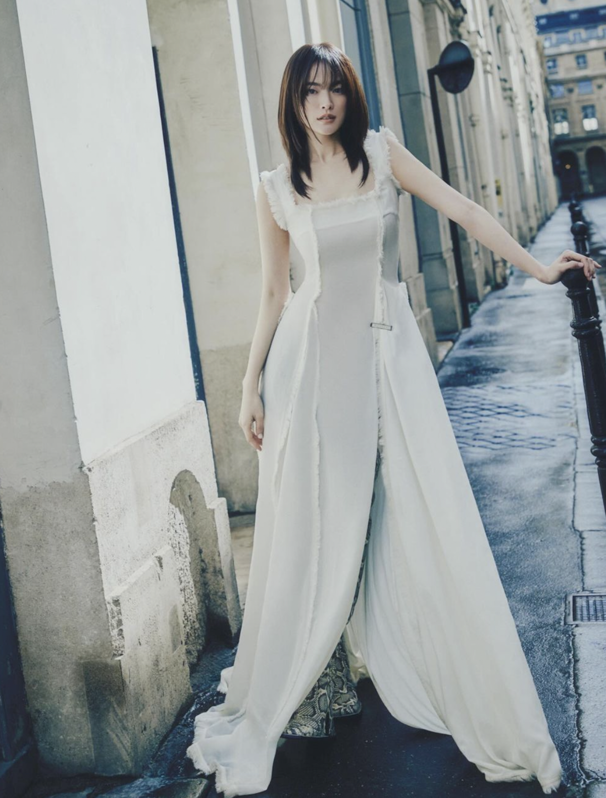 Sắc vóc nóng bỏng của ảnh hậu Hàn đóng 'The 8 show'- Ảnh 15.