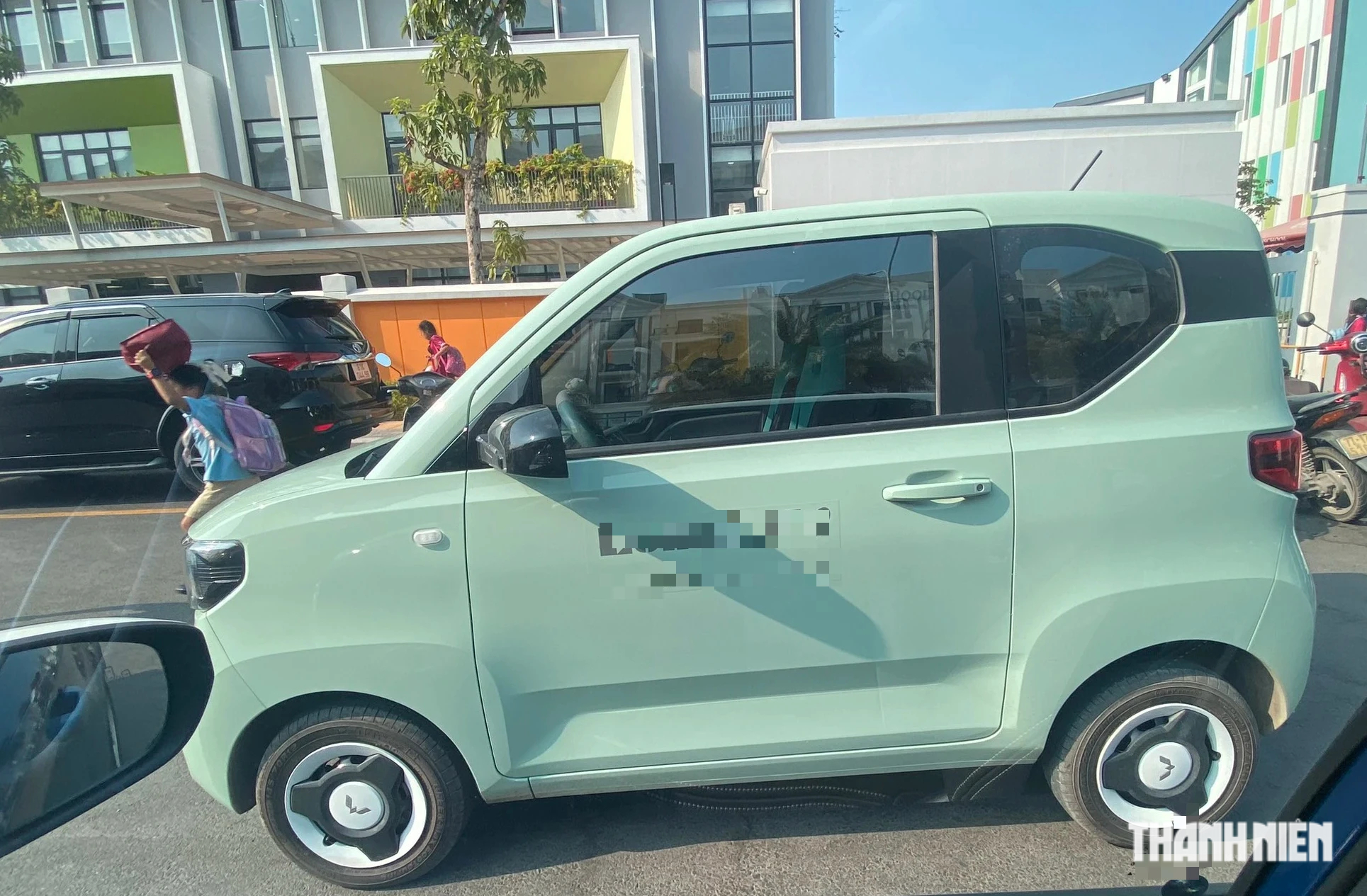 Wuling Hongguang Mini EV giảm giá bản tiêu chuẩn, có nên mua đi phố?- Ảnh 1.