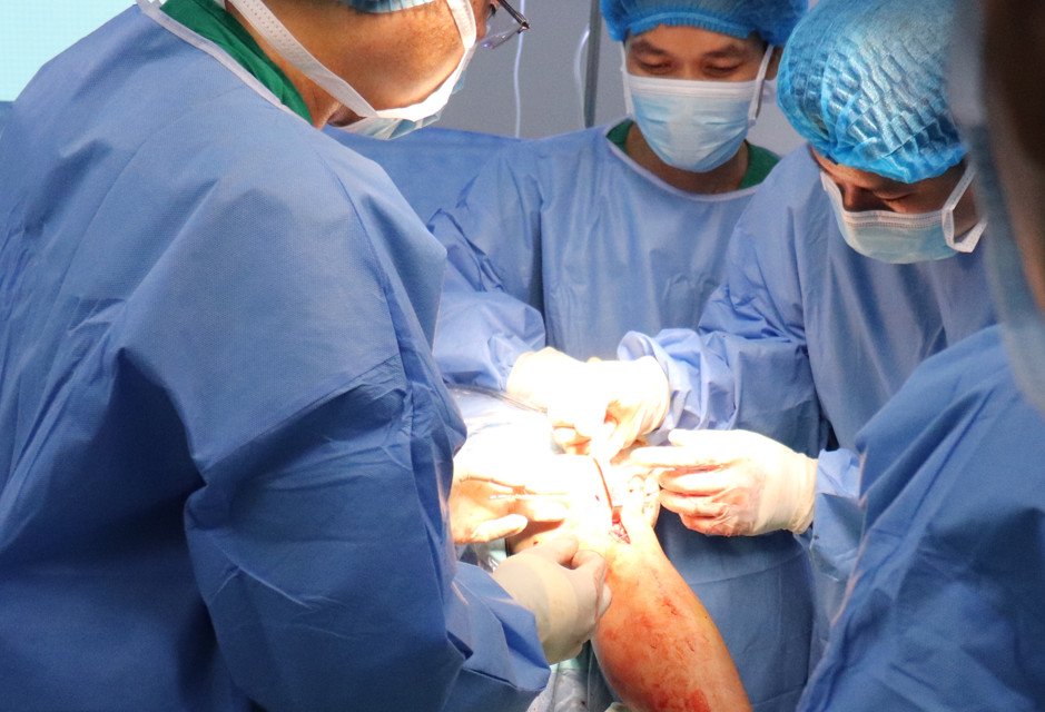 Phẫu thuật nội soi tái tạo dây chằng khớp gối tại Bệnh viện Quân y 120- Ảnh 5. Phẫu thuật nội soi tái tạo dây chằng khớp gối tại Bệnh viện Quân y 120- Ảnh 5.