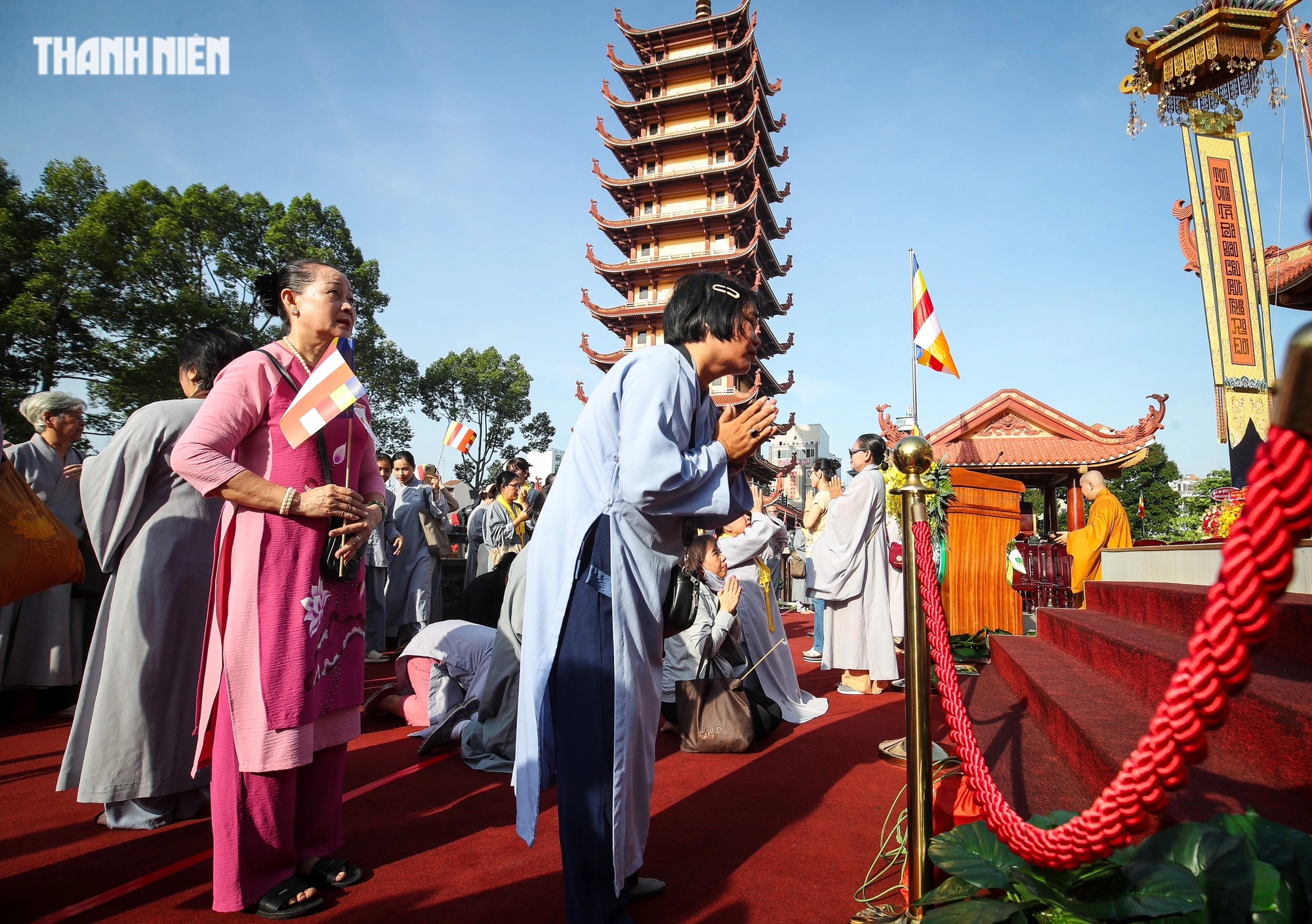 Đại lễ Phật đản tại Việt Nam Quốc Tự: 'Mùa của yêu thương và hiểu biết'- Ảnh 11.