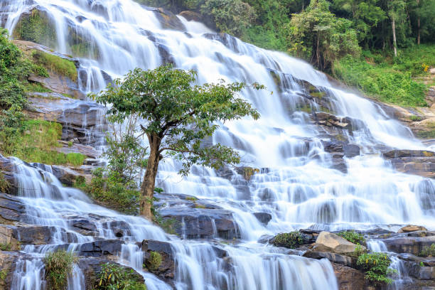 Chiêm ngưỡng 5 thác nước hùng vĩ và đẹp mê ly tại Thái Lan- Ảnh 3.