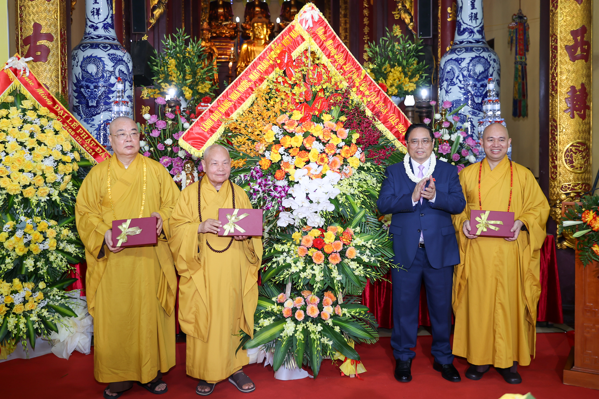 Thủ tướng Phạm Minh Chính chúc mừng đại lễ Phật đản