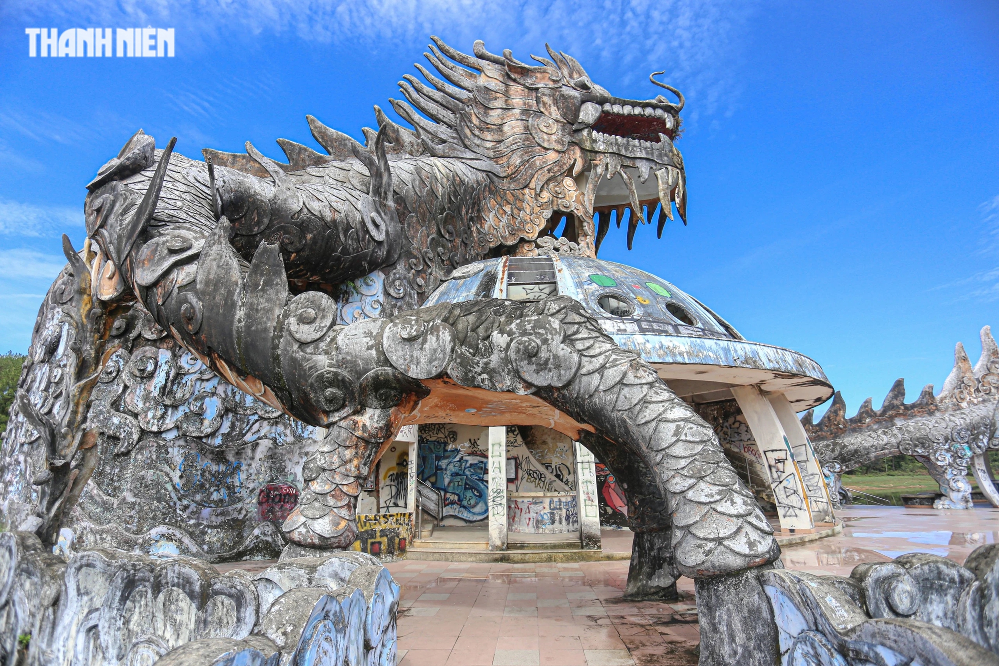 Rồng khổng lồ ở công viên nước hồ Thủy Tiên đã được dọn dẹp sạch sẽ- Ảnh 2.