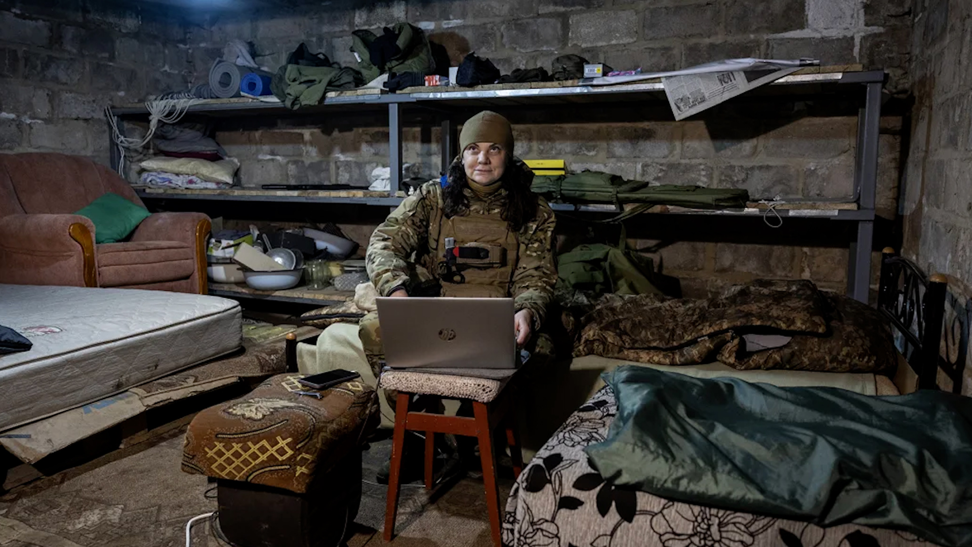 Nga có cách làm 'mất mạng' internet Starlink của Ukraine?- Ảnh 1.