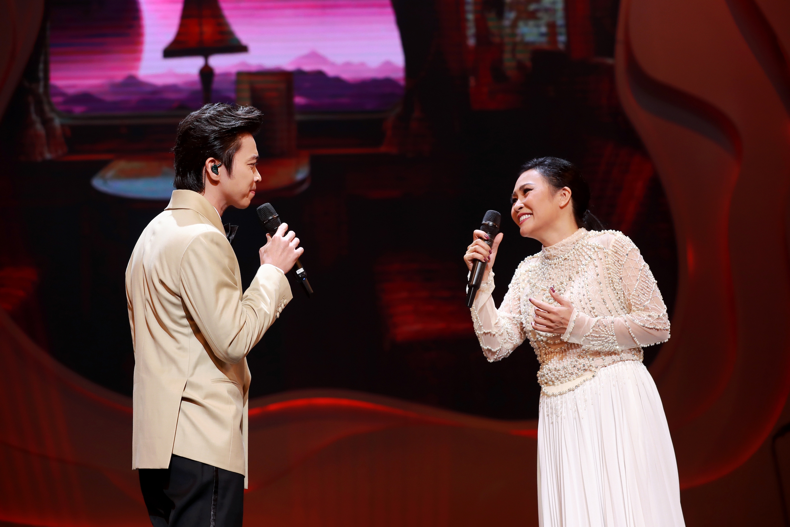 Ca sĩ Phương Thanh: Tôi thấy mình nhỏ bé khi hát chung với Bằng Kiều- Ảnh 5.