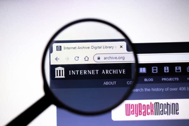 Internet Archive liên tục bị tấn công DDoS - Ảnh 1.