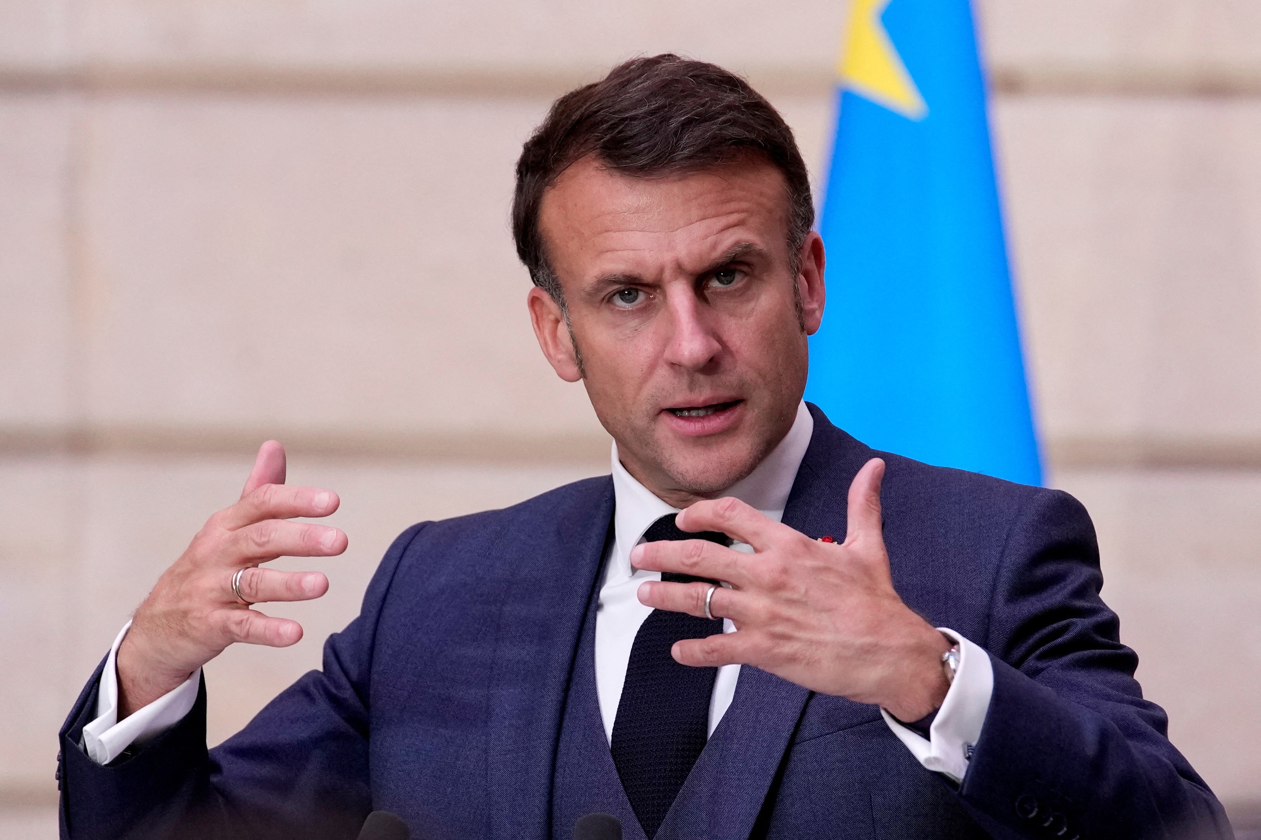 Tổng thống Pháp nêu điều kiện để đưa quân đến Ukraine- Ảnh 1.