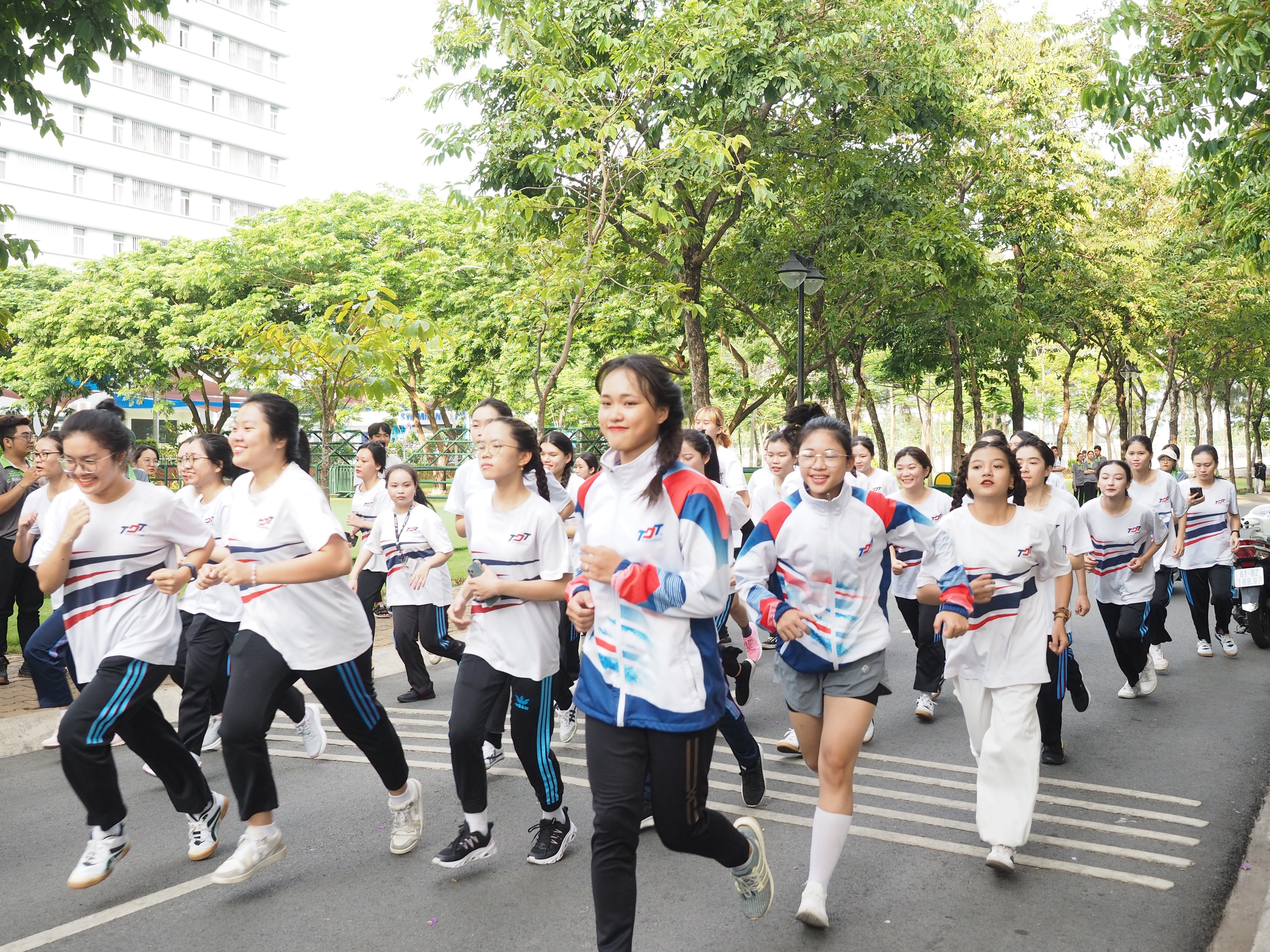 Ấn tượng hội thao sinh viên Trường ĐH Tôn Đức Thắng, rất nhiều giải thưởng hấp dẫn- Ảnh 5.