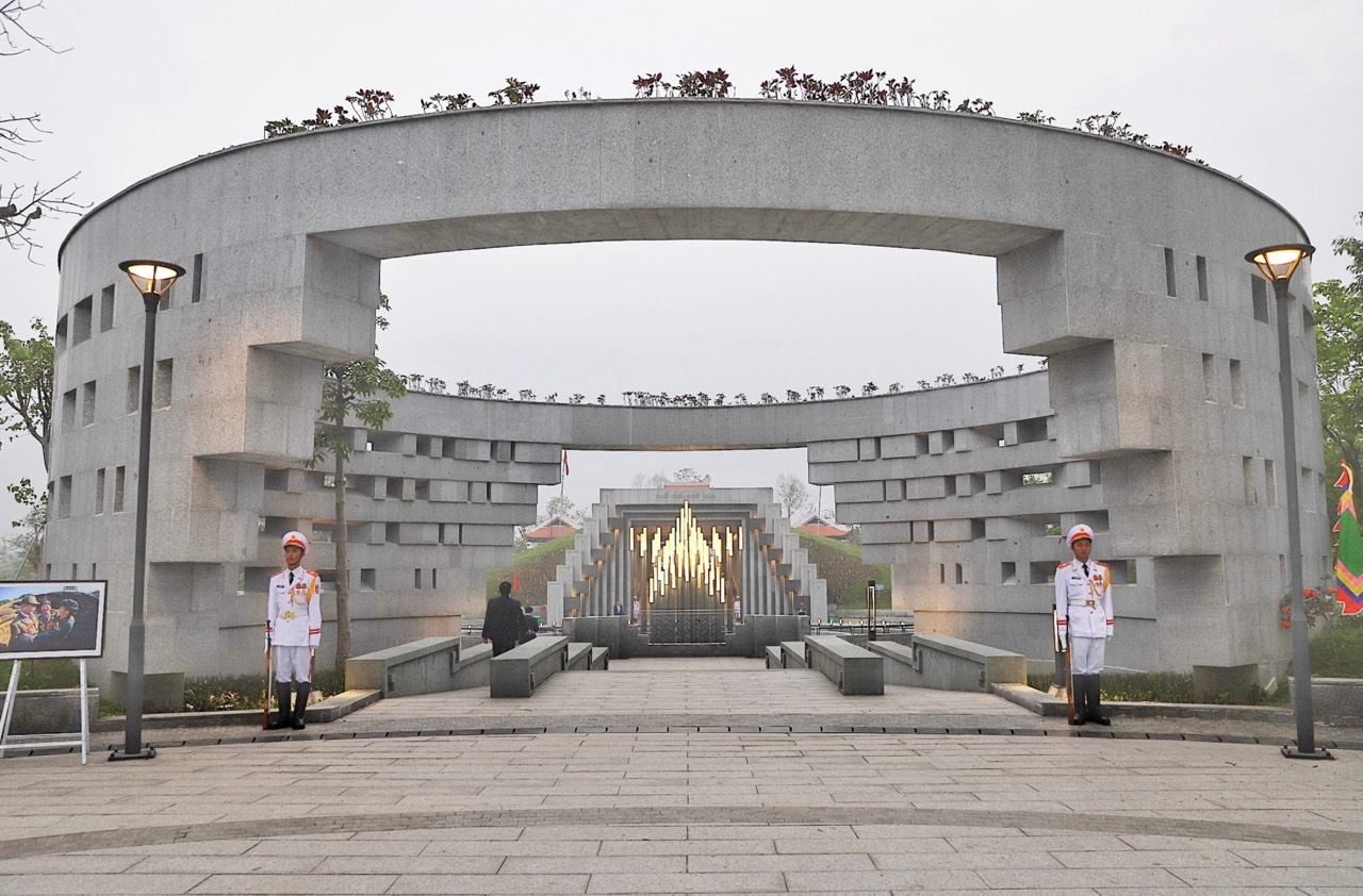 Đền thờ liệt sĩ chiến trường Điện Biên Phủ
