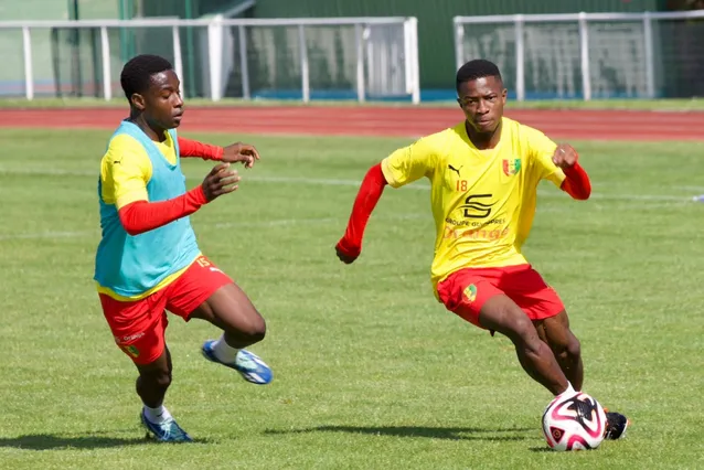 Ilaix Moriba (trái) và Aguibou Camara là 2 cầu thủ nổi bật của U.23 Guinea