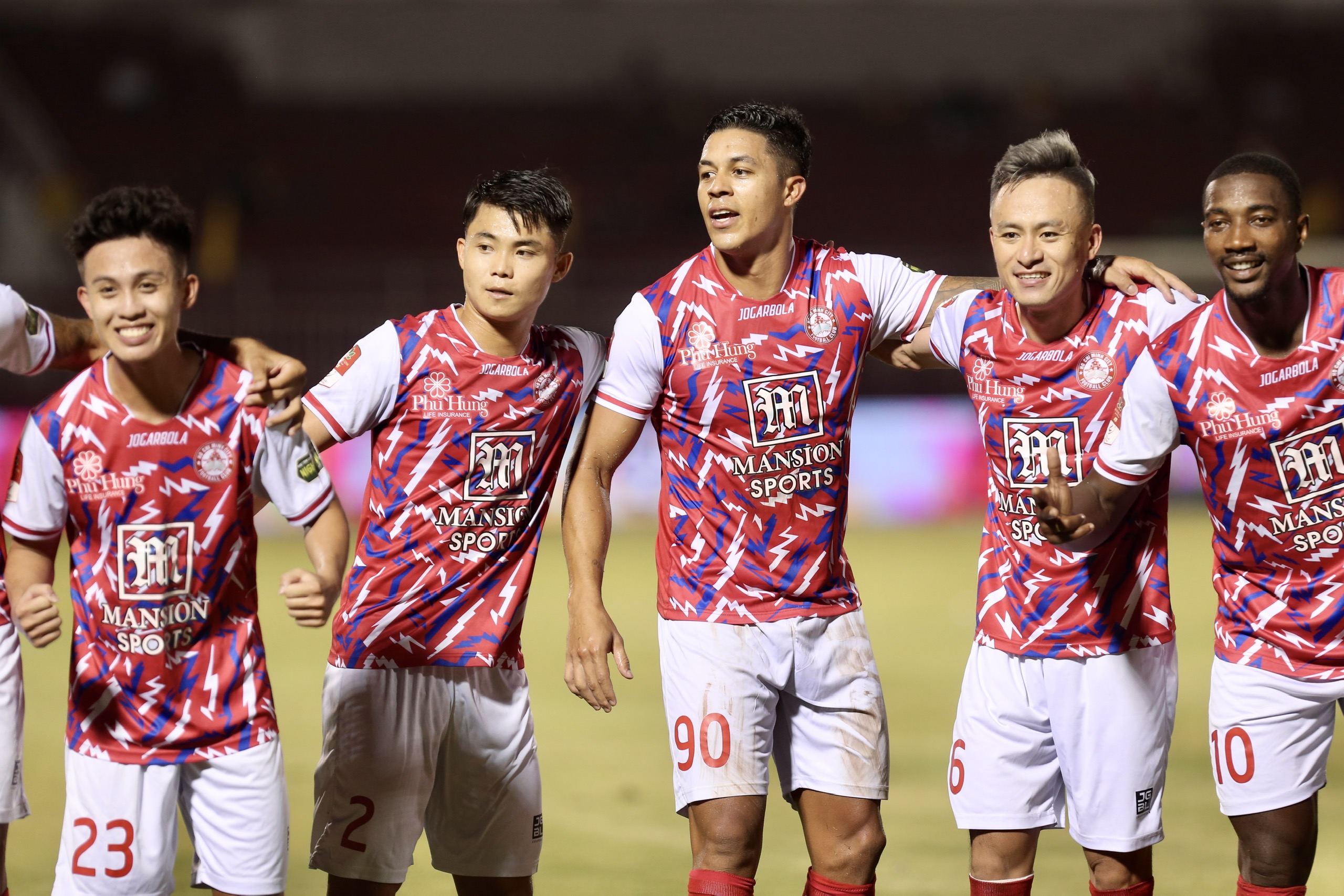 V-League: Bất ngờ cực lớn ở sân Thống Nhất, CLB TP.HCM thắng ngoạn mục đội Thanh Hóa- Ảnh 2.