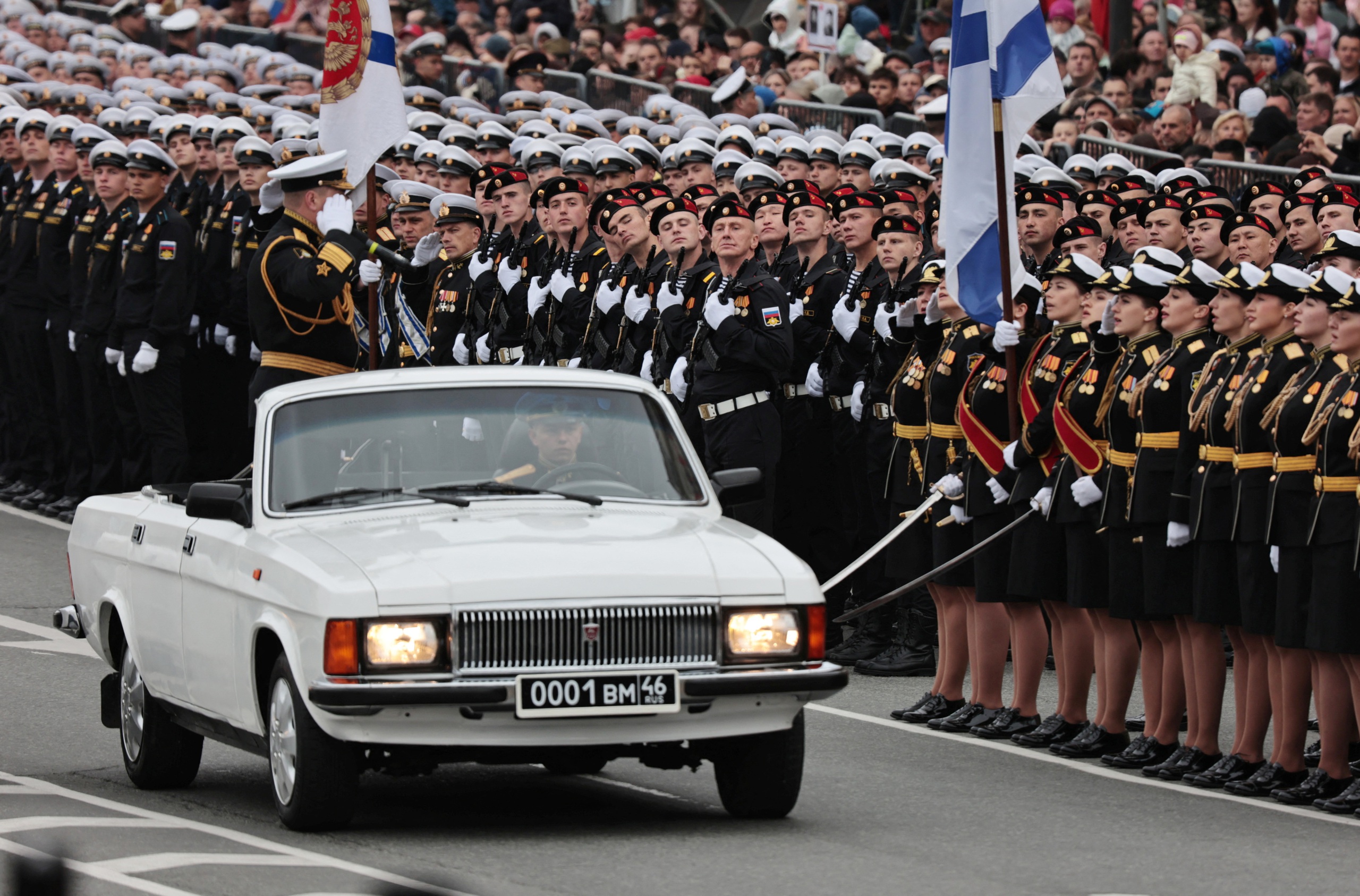 Ngoài Moscow, Nga còn tổ chức lễ duyệt binh tại Vladivostok và các thành phố lớn khác trên cả nước