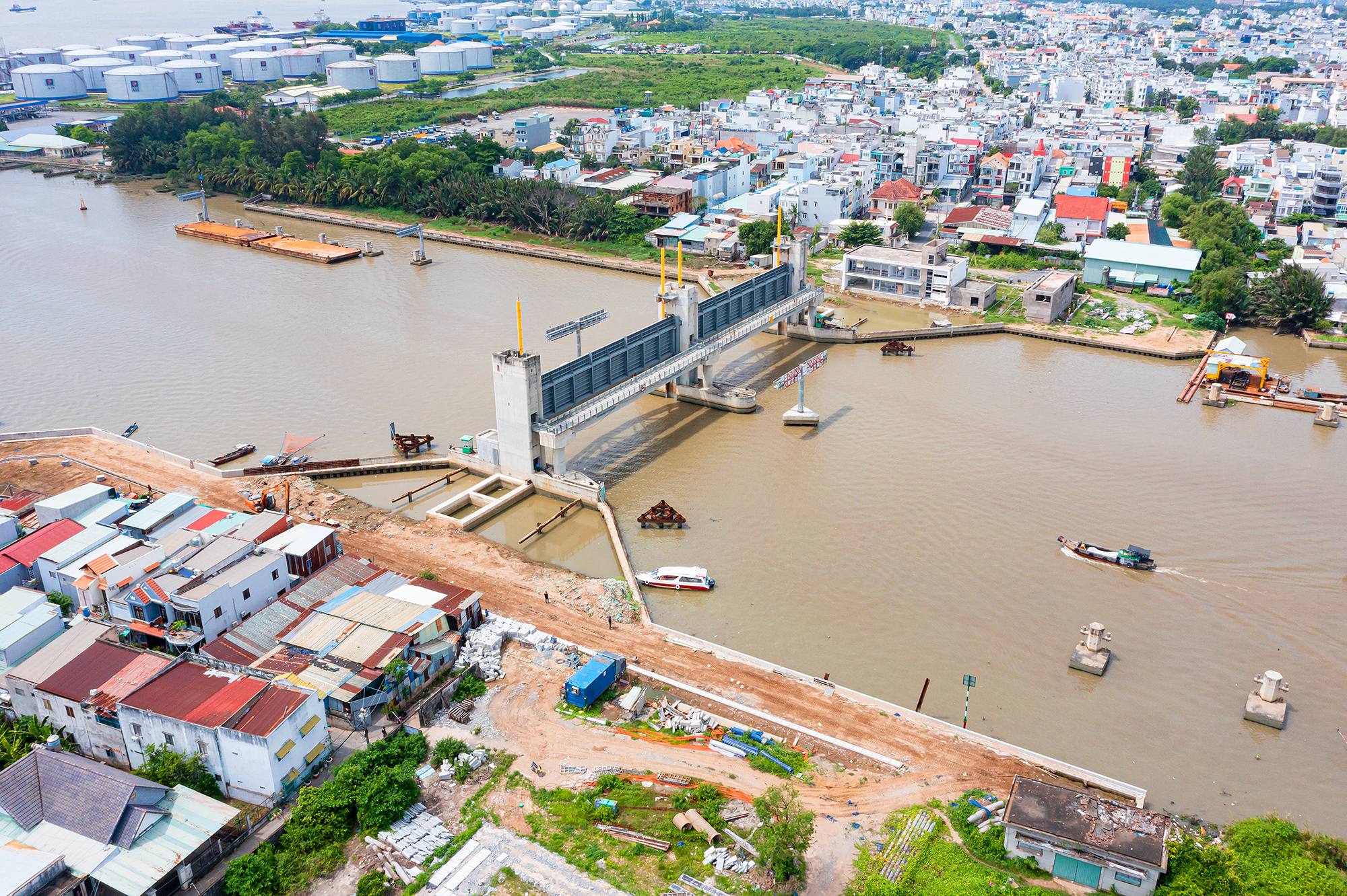 Dự án giải quyết ngập do triều khu vực TP.HCM có xét đến yếu tố biến đổi khí hậu giai đoạn 1 đã thi công hoàn thành 93,33% tổng khối lượng