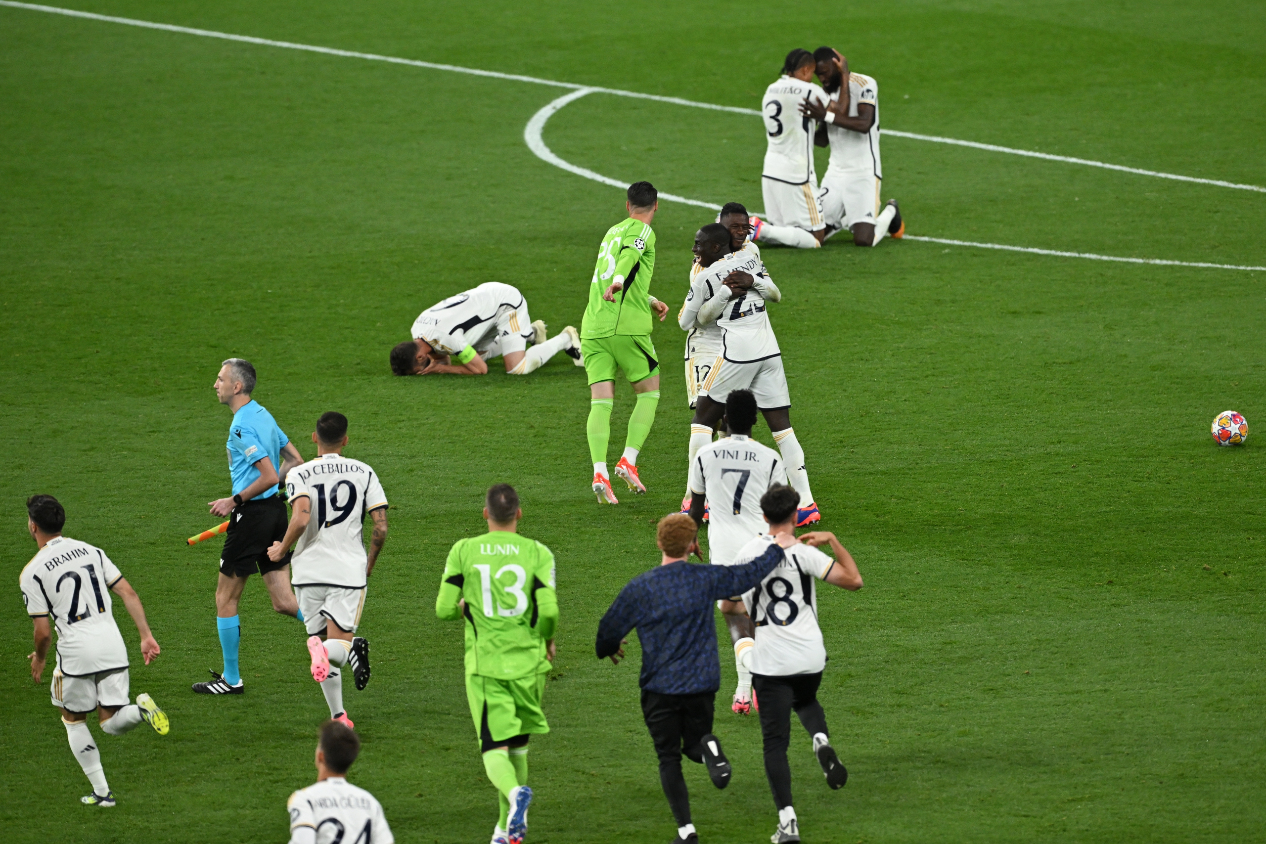 Lần thứ 15 đăng quang, Real Madrid tiếp tục làm bá chủ giải hàng đầu châu Âu- Ảnh 5.