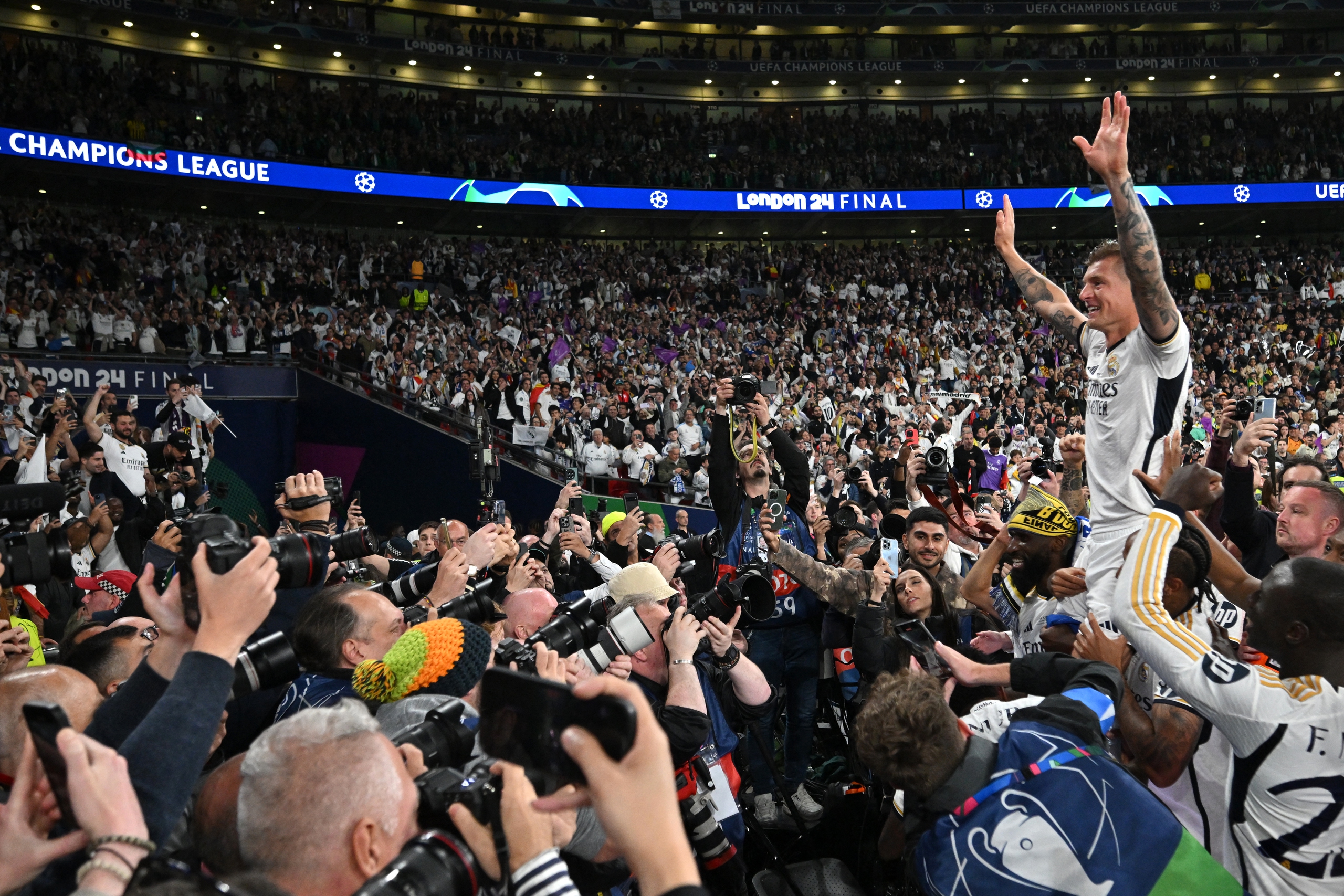 Lần thứ 15 đăng quang, Real Madrid tiếp tục làm bá chủ giải hàng đầu châu Âu- Ảnh 7.