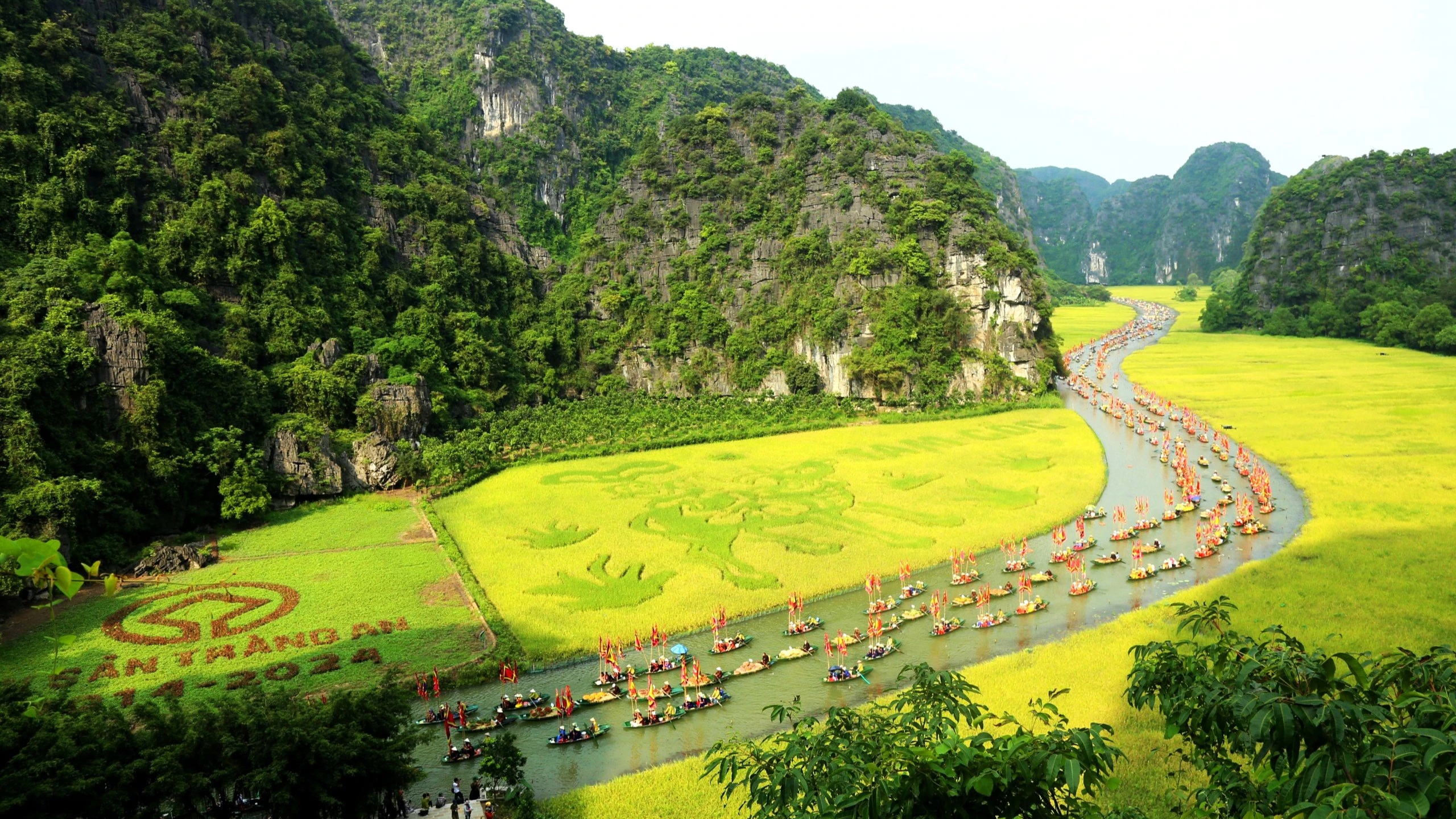 Hàng ngàn người tham dự Tuần du lịch Ninh Bình- Ảnh 4.