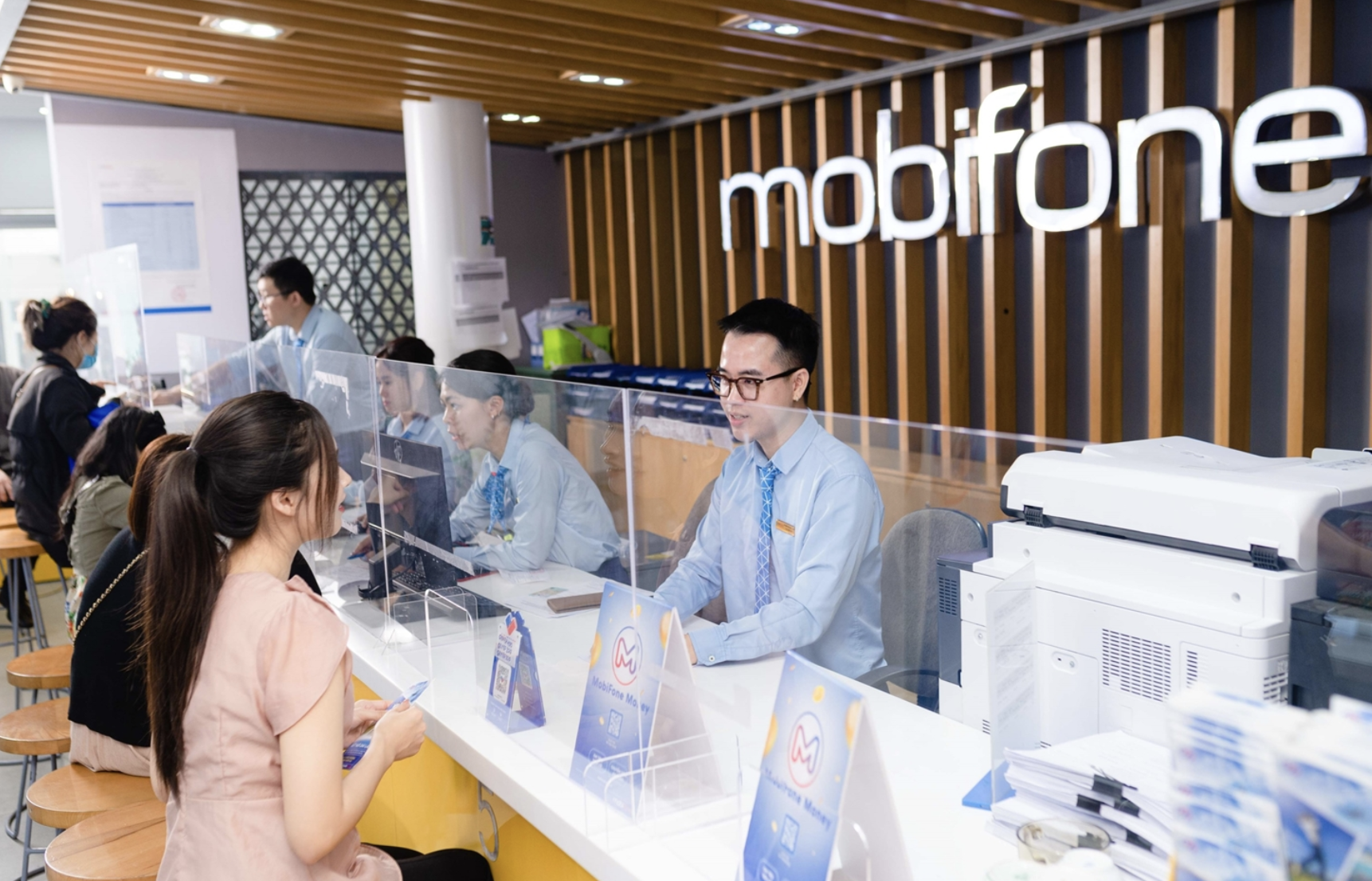 Doanh thu “không gian mới” của MobiFone tăng trưởng đáng kể - Hình 1