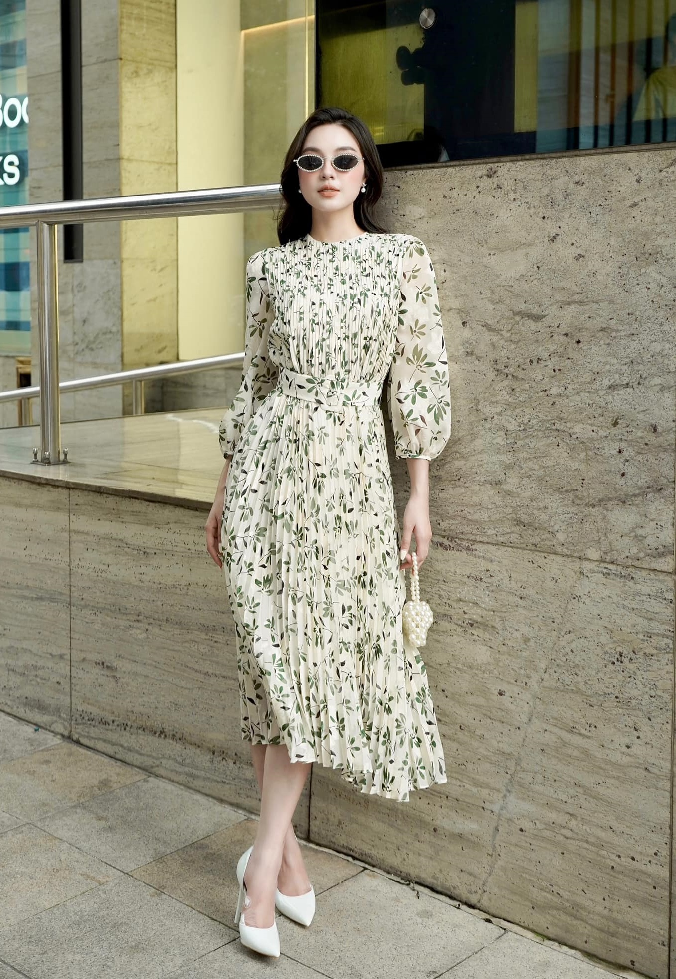 בד משי הוא חומר המשקף את הרעננות והנשיות של הקיץ - תמונה 2. Vải tơ là chất liệu phản ánh vẻ tươi mới và nữ tính của mùa hè- Ảnh 2.