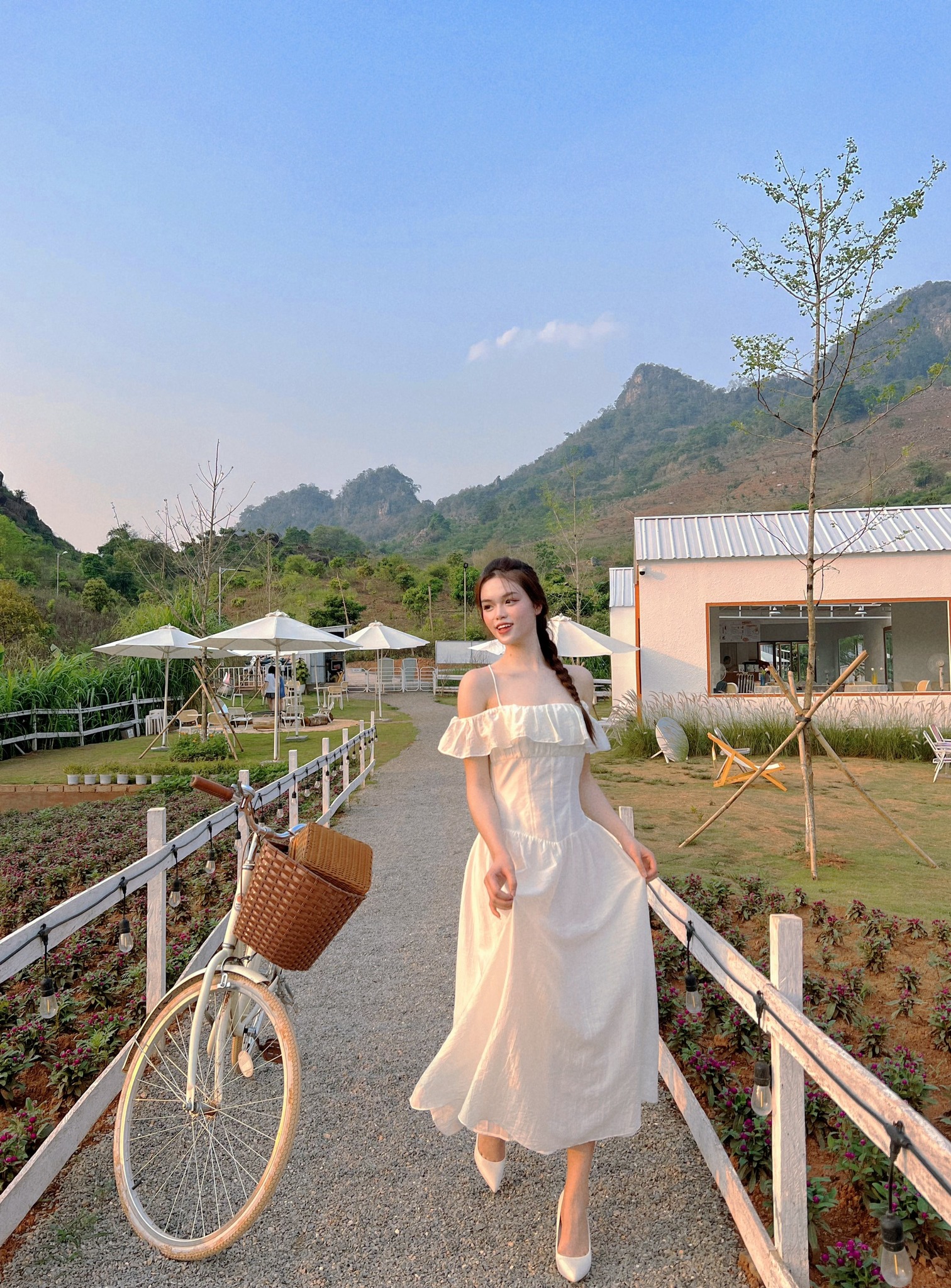 Lost in the 'fairy' world with the fairycore trend - Photo 3. Lạc vào thế giới 'thần tiên' với xu hướng fairycore- Ảnh 3.