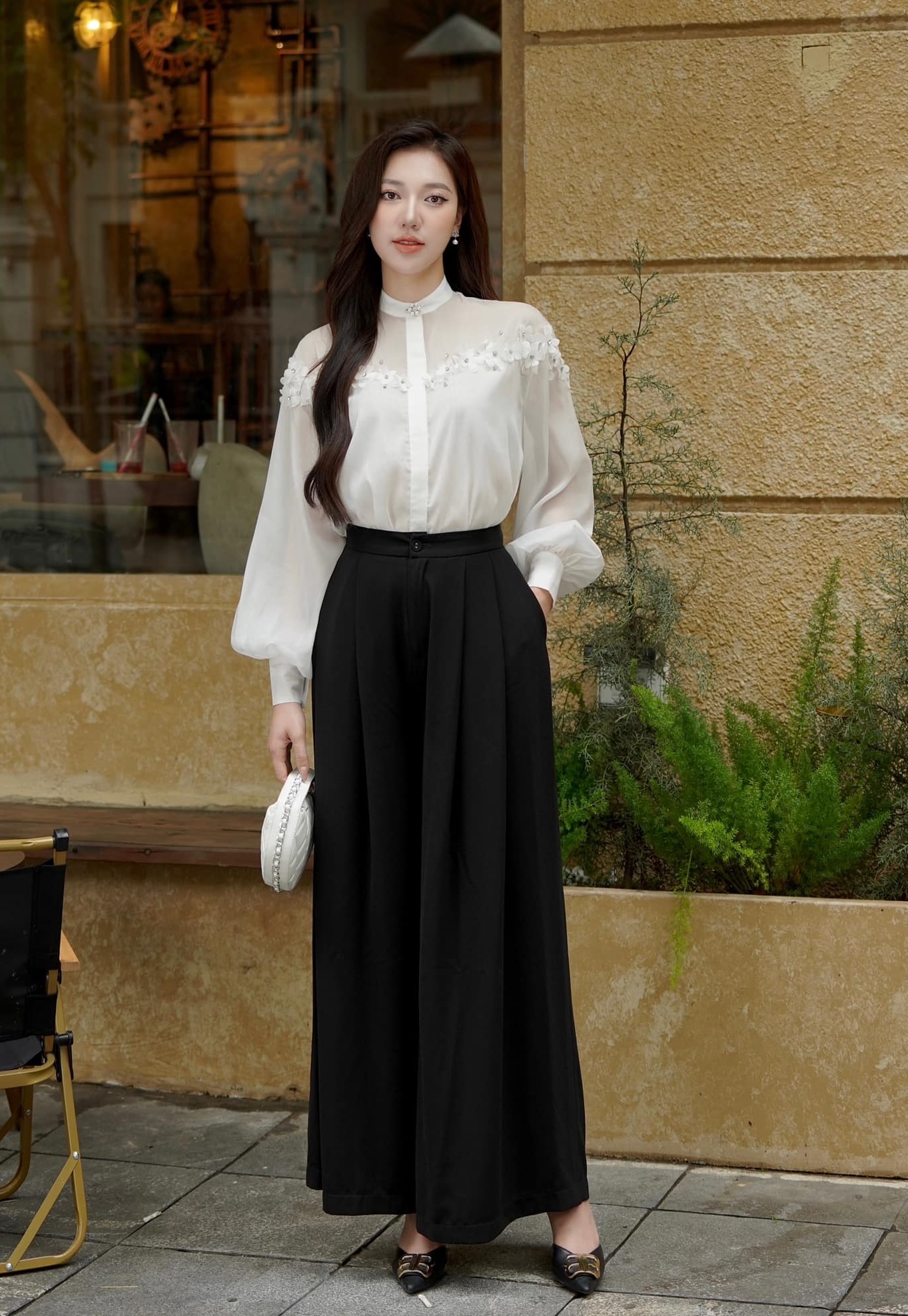 בד משי הוא חומר המשקף את הרעננות והנשיות של הקיץ - תמונה 5. Vải tơ là chất liệu phản ánh vẻ tươi mới và nữ tính của mùa hè- Ảnh 5.