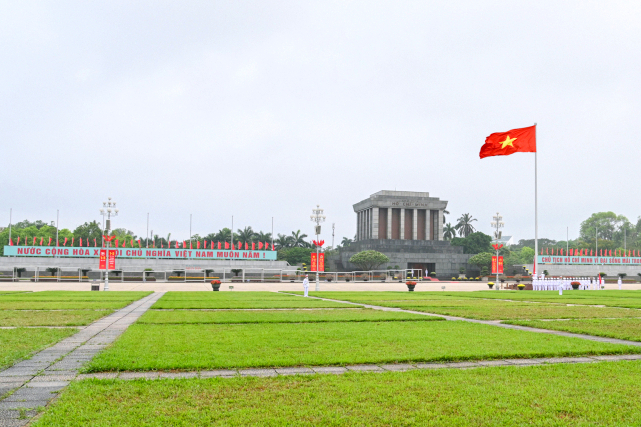 Have you checked in to all these famous squares in Vietnam? - Vietnam.vn