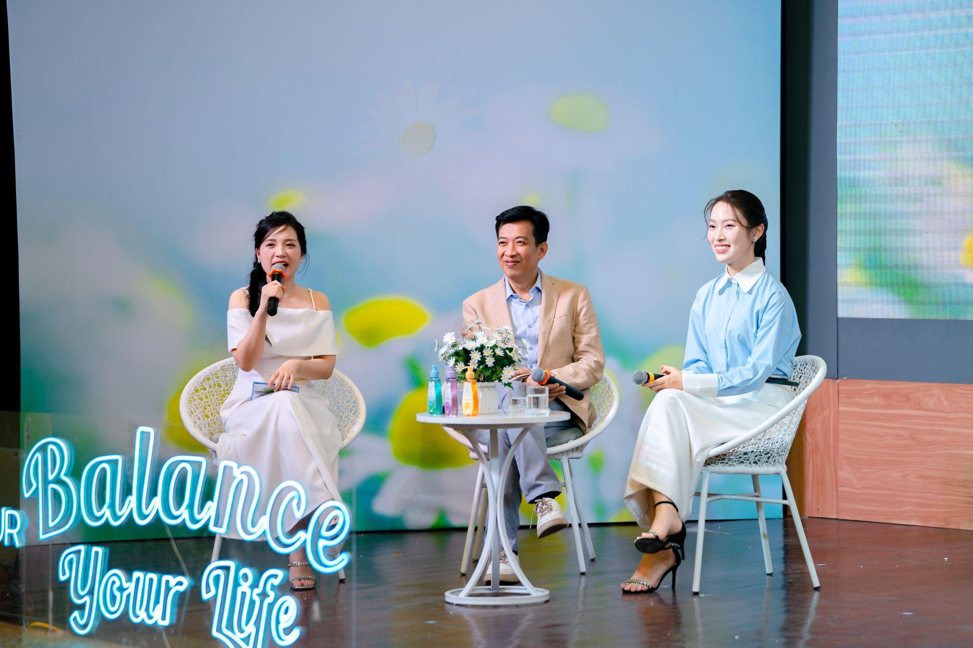 Dạ Hương UniTour 2024 truyền tải thông điệp về lối sống cân bằng tới Gen Z- Ảnh 2.