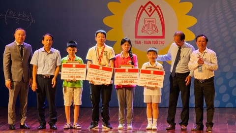 Học sinh Q.Hoàn Kiếm giành cú đúp cúp vàng cuộc thi văn - toán tuổi thơ toàn quốc- Ảnh 2.