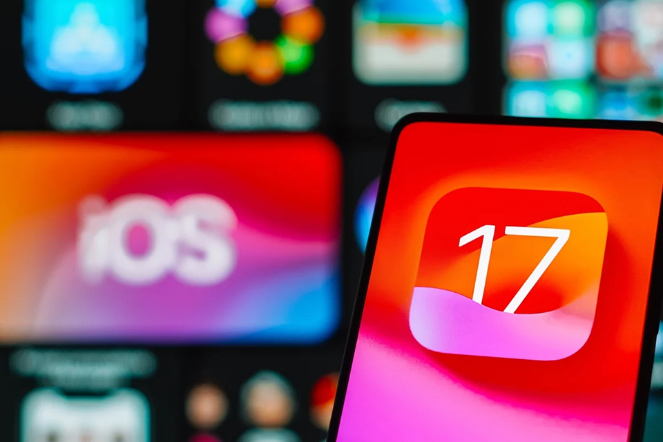 Apple công bố tỷ lệ người dùng iPhone đã cài đặt iOS 17 - Ảnh 1.