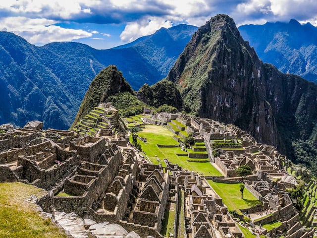 Thăm nền văn minh Inca, đi thuyền trên hồ nước cao nhất thế giới tại Peru- Ảnh 1.