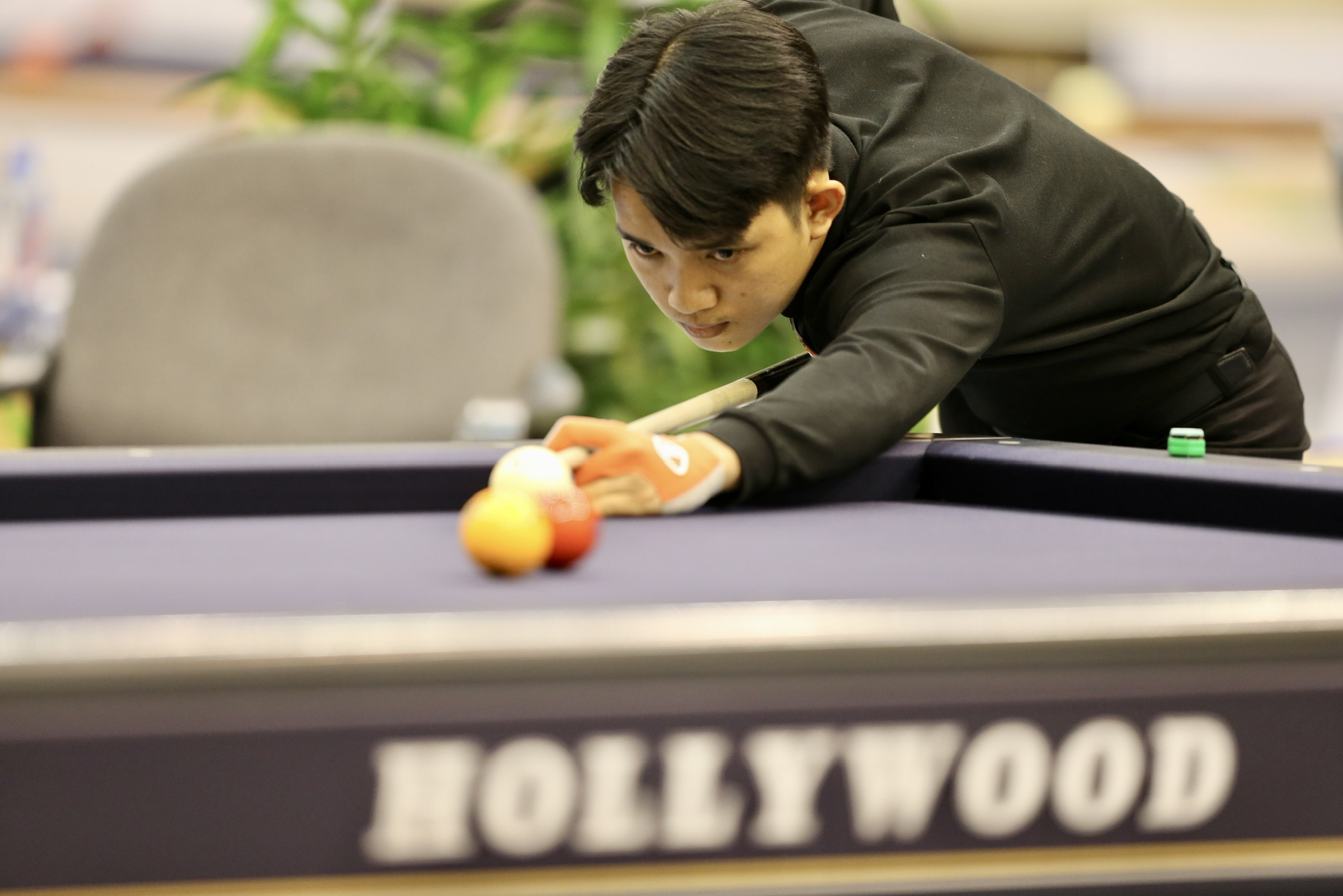 World Cup billiards: Thắng đẳng cấp 'vua thời gian', Trần Quyết Chiến thẳng tiến vòng knock-out- Ảnh 3.