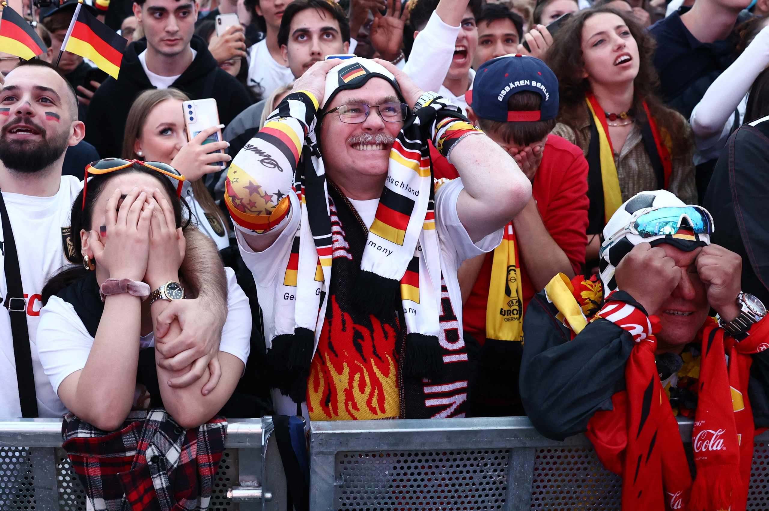 EURO 2024 khai màn đẳng cấp và đầy màu sắc, nước Đức cống hiến bữa tiệc hoàn hảo- Ảnh 36.