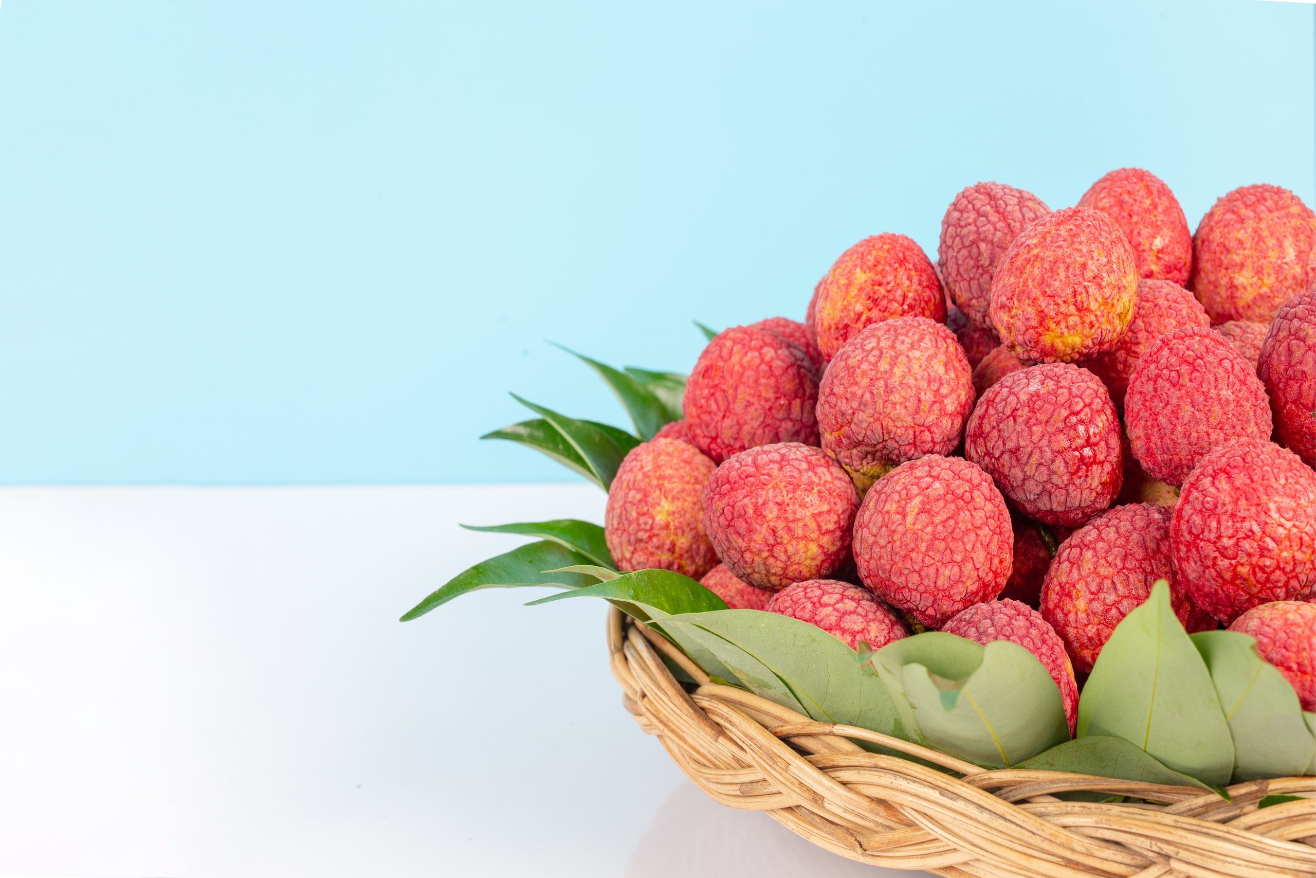 Vải thiều rất tốt cho sức khỏe, nhưng trẻ suy dinh dưỡng cần lưu ý- Ảnh 2. Vải thiều rất tốt cho sức khỏe, nhưng trẻ suy dinh dưỡng cần lưu ý- Ảnh 2.