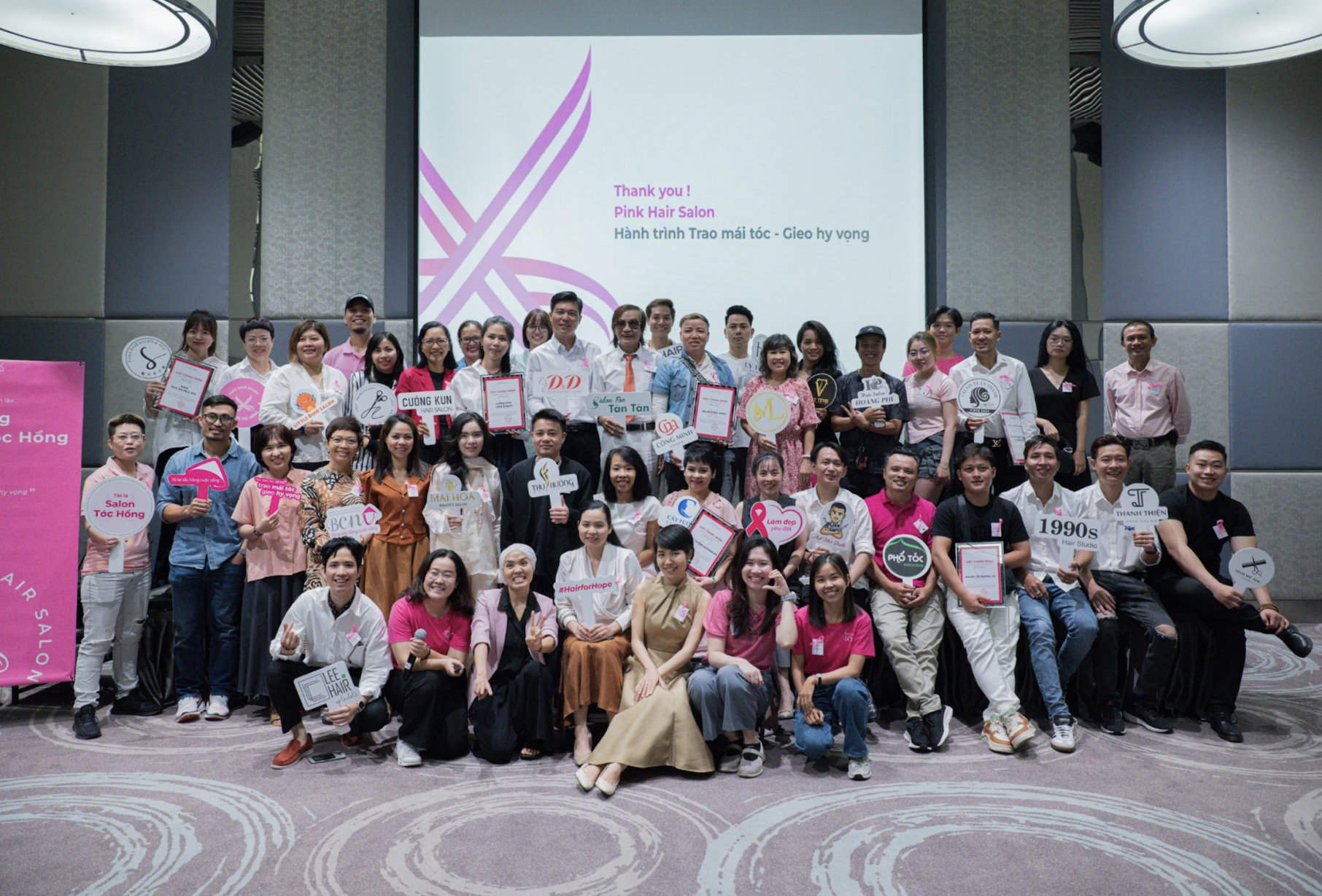 21.000 người hiến tóc giúp bệnh nhân qua Mạng lưới Ung thư vú Việt Nam- Ảnh 1.