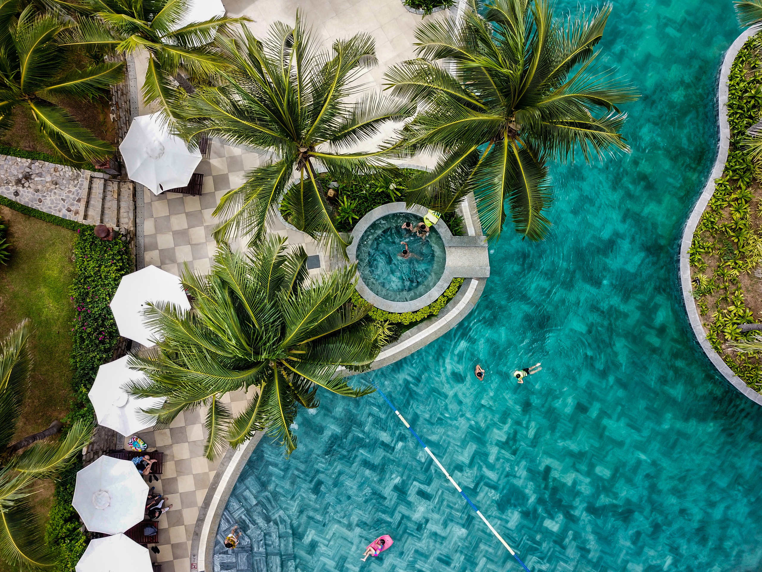 ថ្ងៃរដូវក្តៅព្យាបាលដ៏ល្អឥតខ្ចោះពី Da Nang ទៅ Mui Ne ដល់ Phu Quoc - រូបថត ៧. Những ngày hè chữa lành trọn vẹn từ Đà Nẵng đến Mũi Né ra Phú Quốc- Ảnh 7.