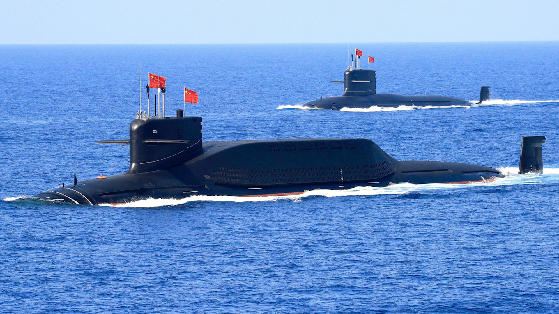 Tàu ngầm mang tên lửa đạn đạo Trung Quốc nổi lên ở eo biển Đài Loan- Ảnh 1.