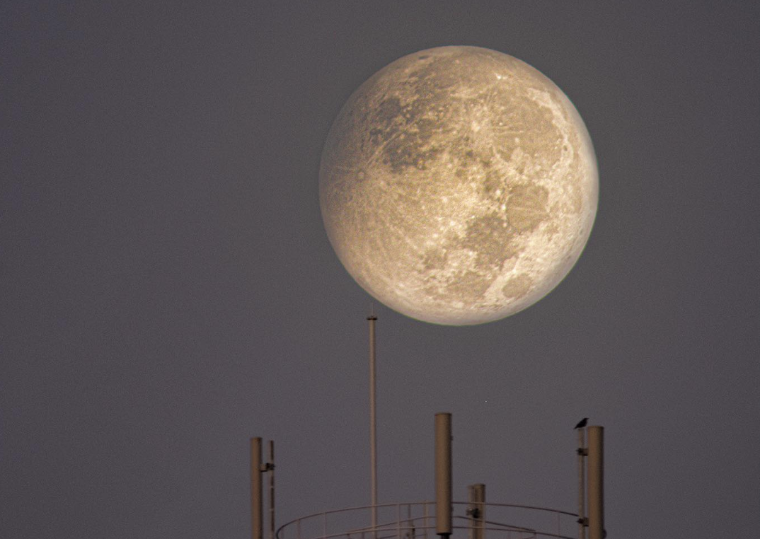 Tối nay người Việt hãy nhìn lên bầu trời ngắm 'trăng tròn thấp nhất 2024'- Ảnh 1.